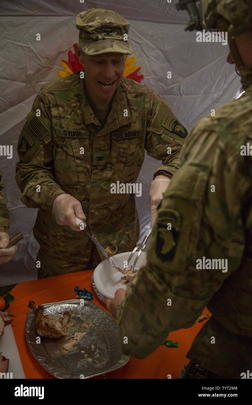 Thanksgiving dinner images funny
