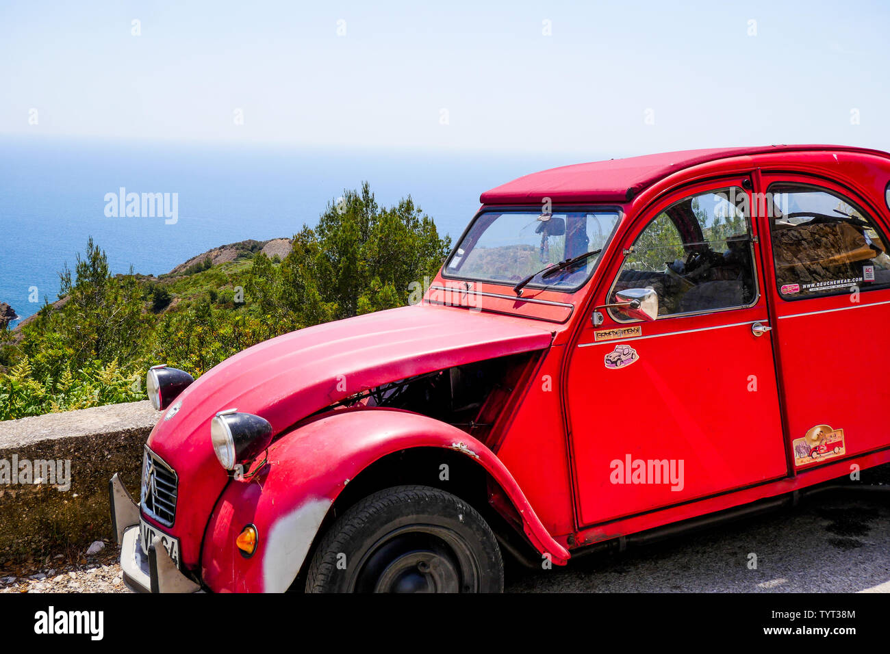 Page 2 Citroen 2cv France High Resolution Stock Photography And Images Alamy