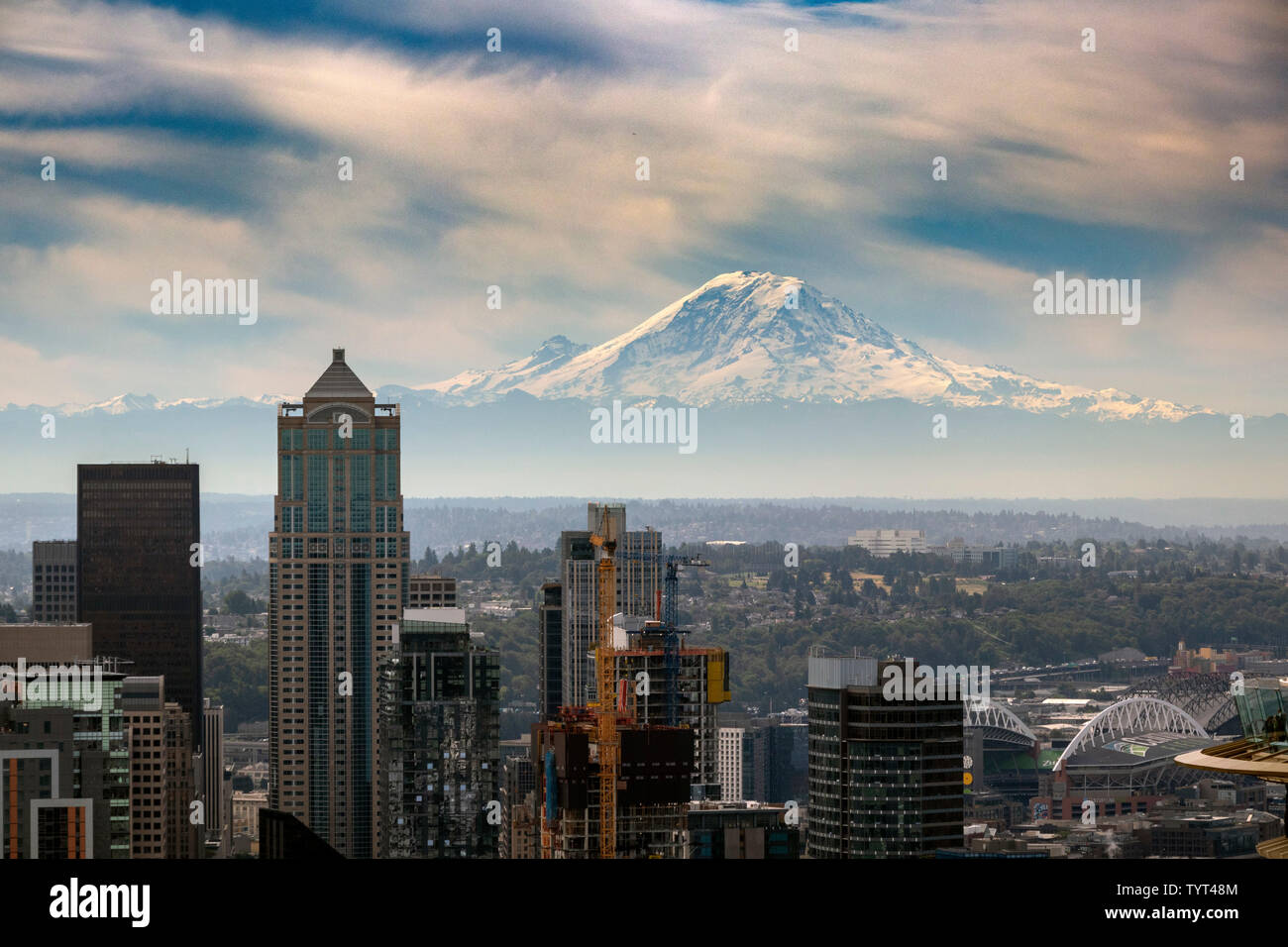 view of downtown Seattle with Mt Rainier in the background Stock Photo