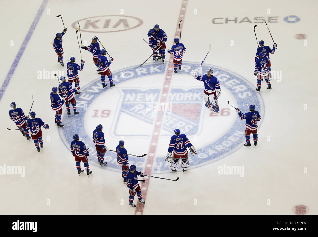 The New York Rangers Celebrate Their 4 1 Win Over The Anaheim