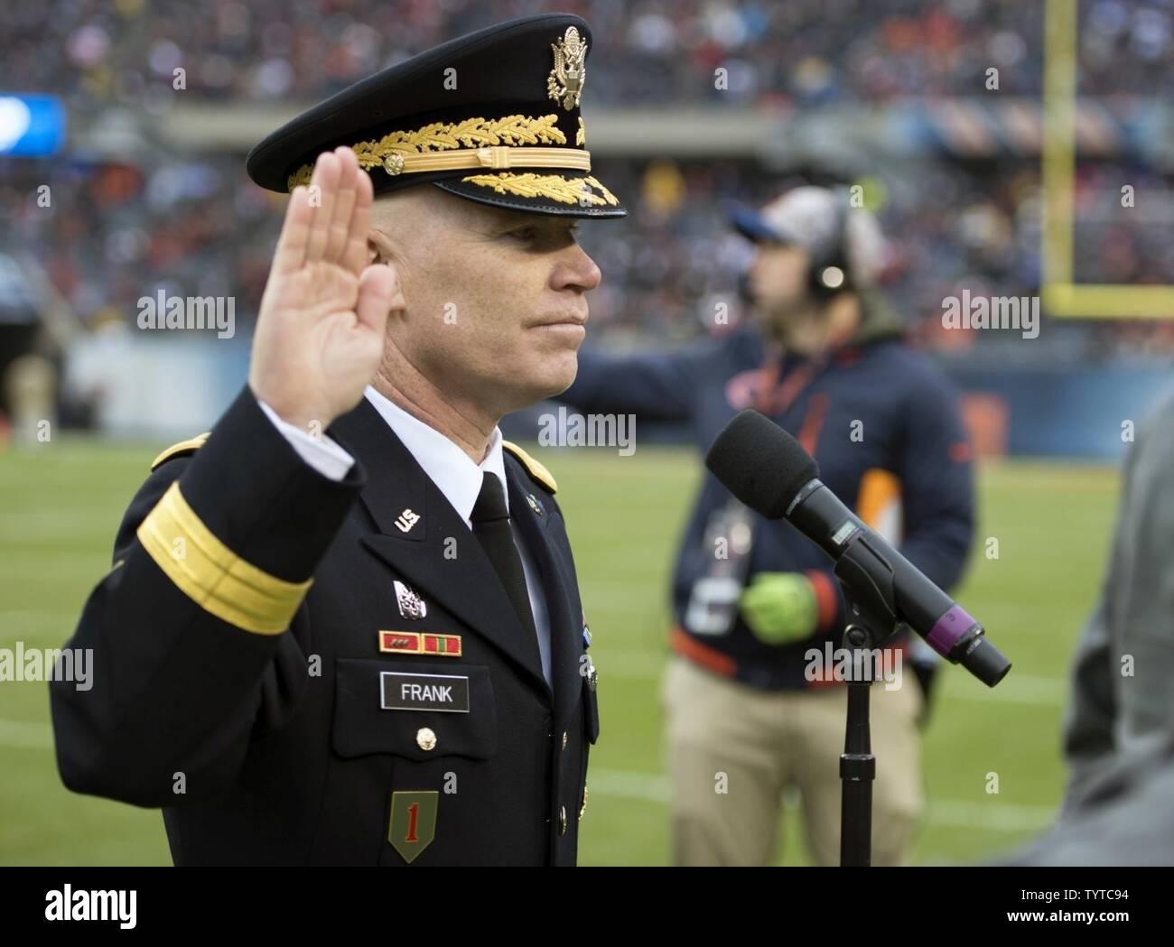 Right hand bears hires stock photography and images Alamy