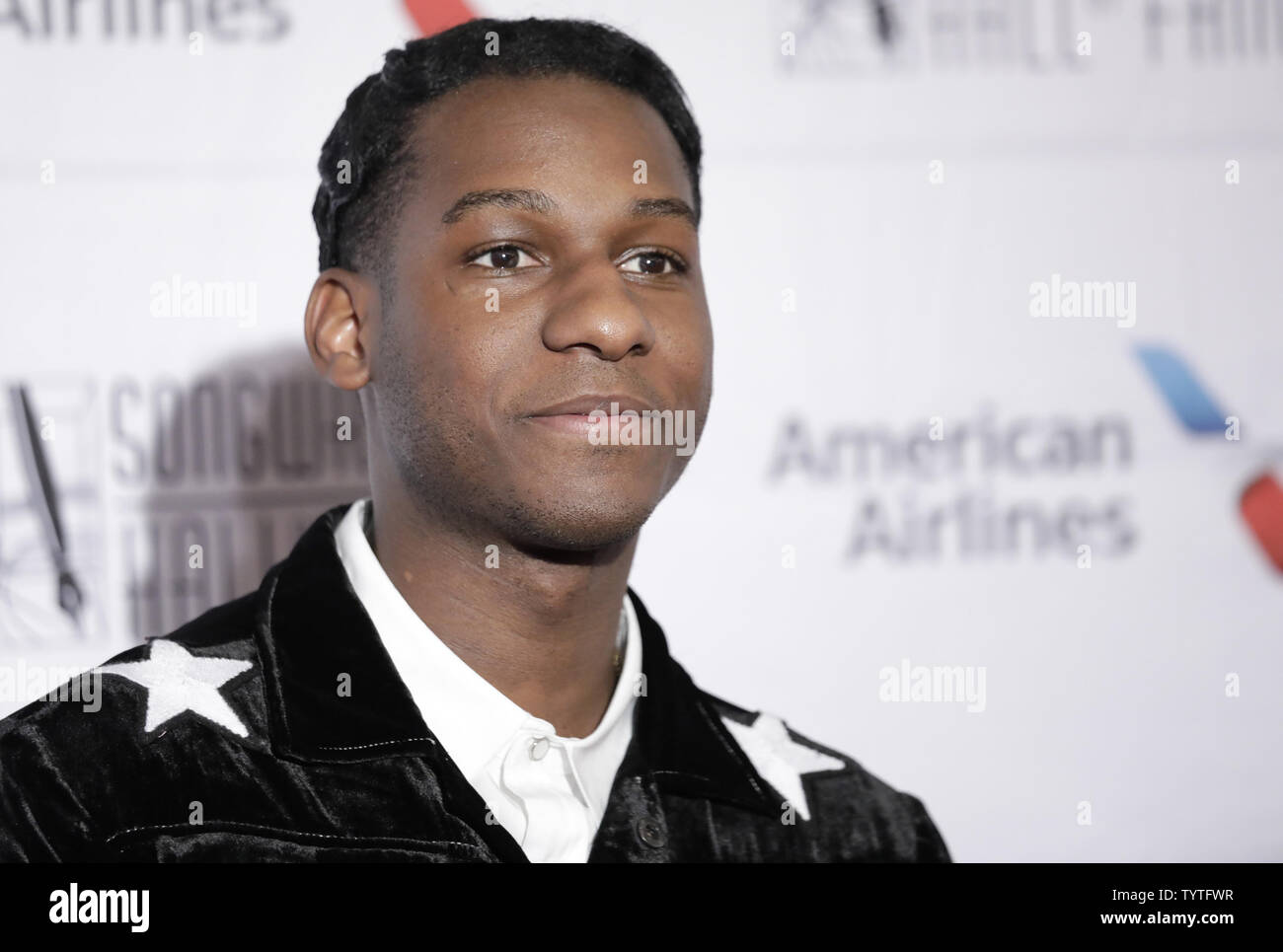 Leon Bridges arrives on the red carpet at the Songwriters Hall of Fame