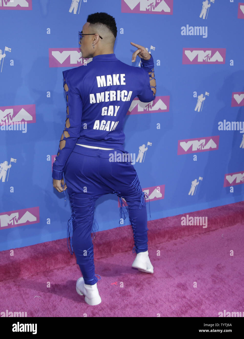 Bobby Lytes arrives on the red carpet at the 35th annual MTV Video