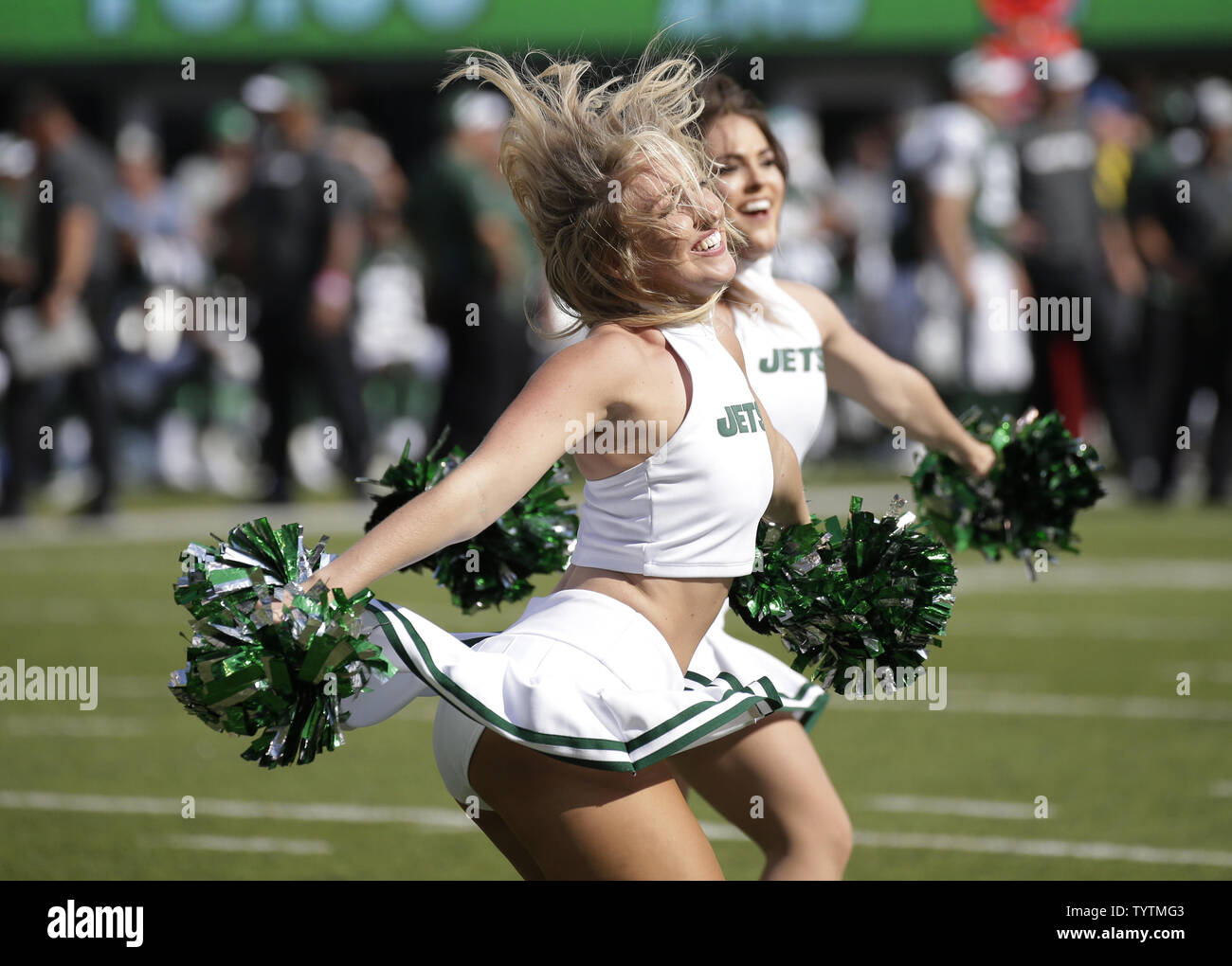 October 20, 2013: New York Jets flight crew cheerleader during the second  half of a week 7 AFC East matchup between the New England Patriots and the  N Stock Photo - Alamy