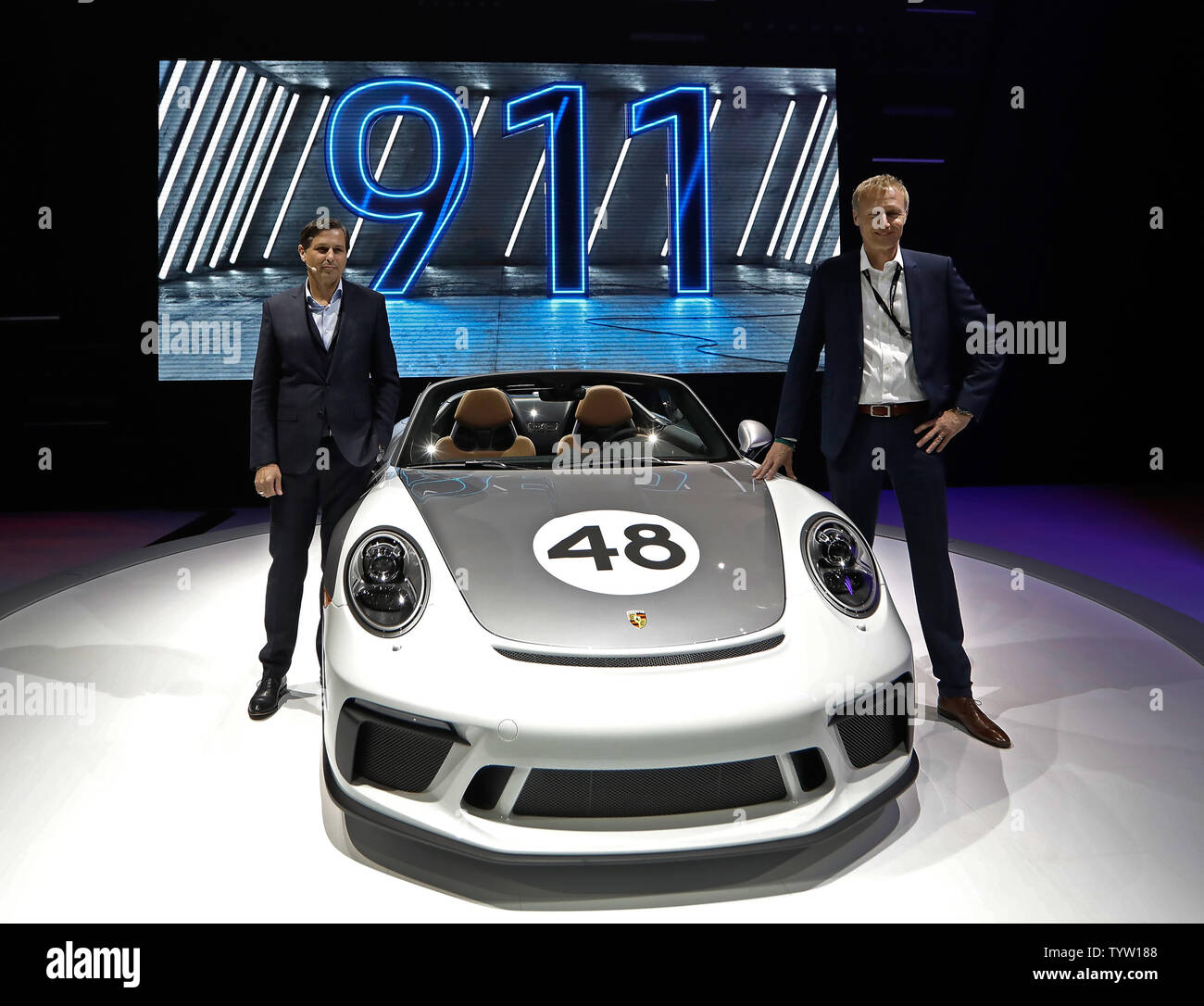 Left Side Kit WITH Sport Design Mirrors| PORSCHE 911 SPEEDSTER 2020 Left Side Kit WITH Sport Design Mirrors| PORSCHE 911 SPEEDSTER 2020