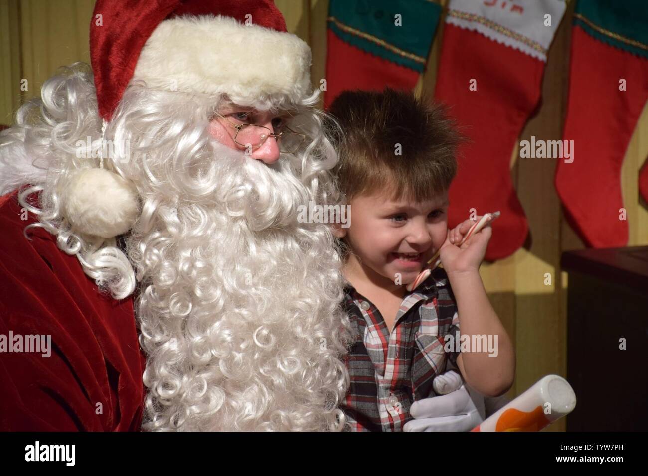 Santa claus appearance outlet