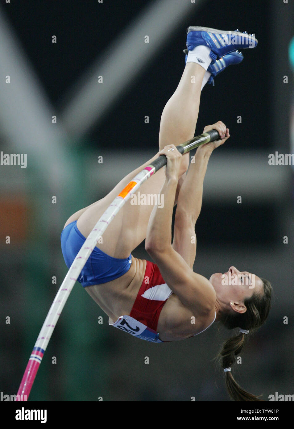 russian-pole-vaulter-yelena-isinbayeva-launches-towards-the-bar-at-4-91