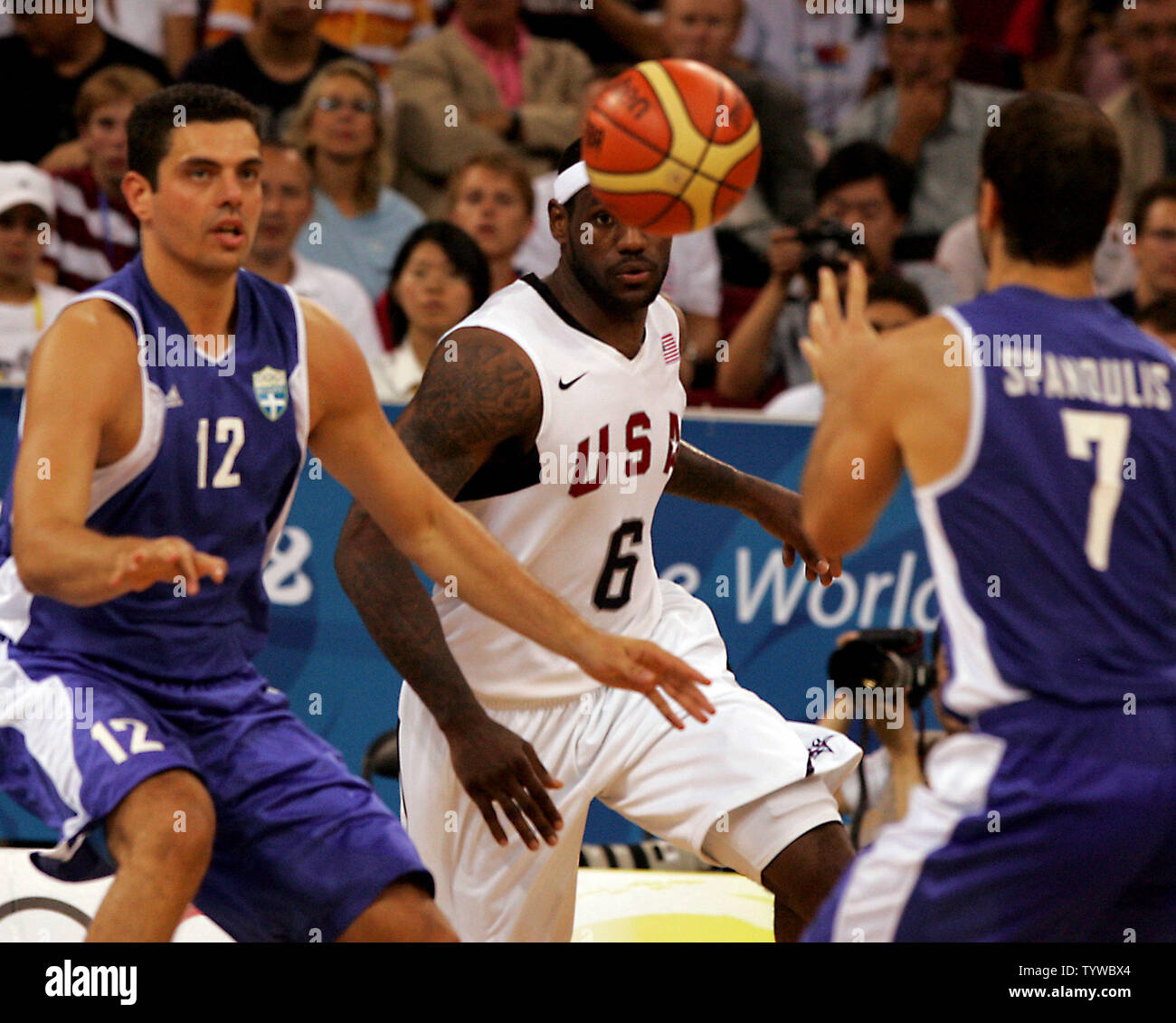 Lebron James Olympic Basketball Hi Res Stock Photography And Images Page 2 Alamy