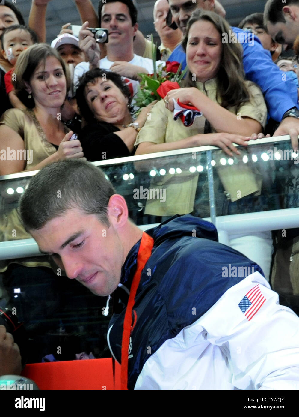 Debbie phelps whitney phelps hilary hi-res stock photography and images -  Alamy, image size:998x1390