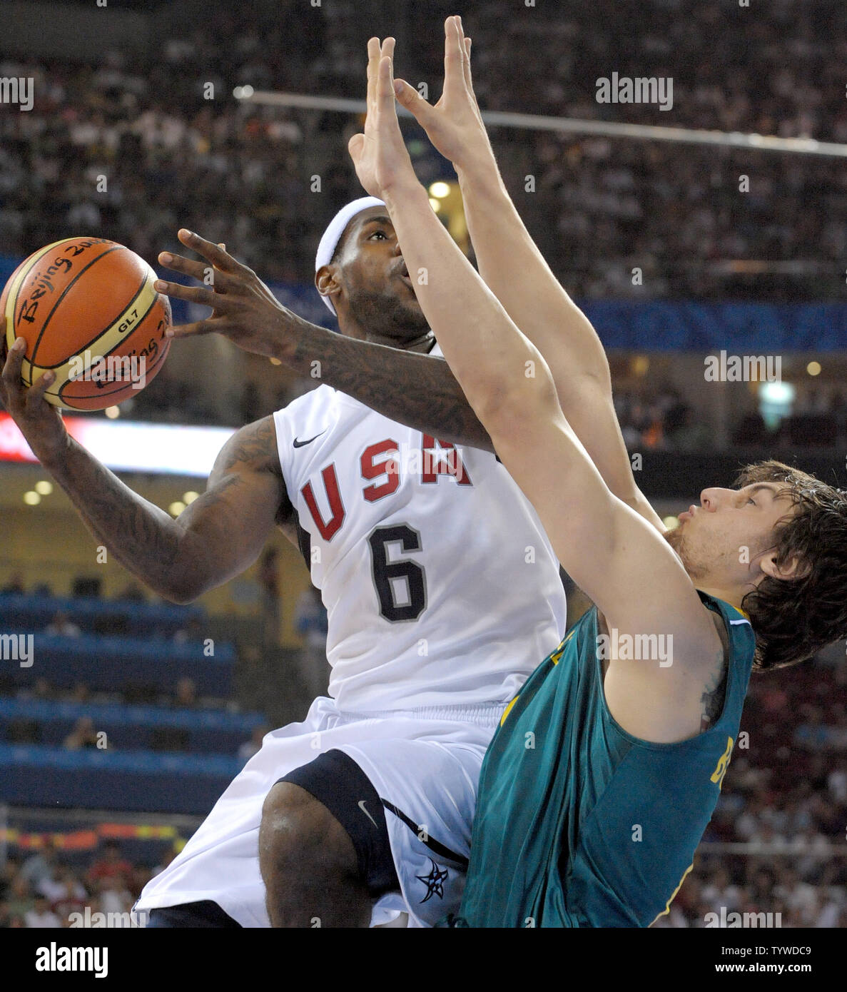 Lebron james olympics 2008 hi-res stock photography and images - Alamy
