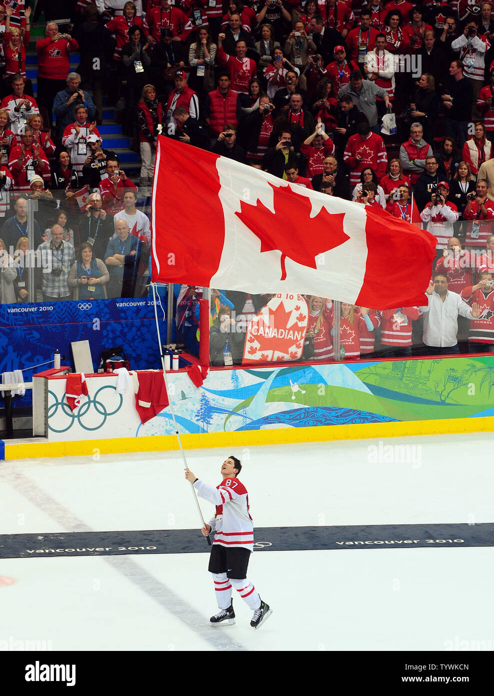 Sidney crosby 2010 olympics hi-res stock photography and images - Alamy