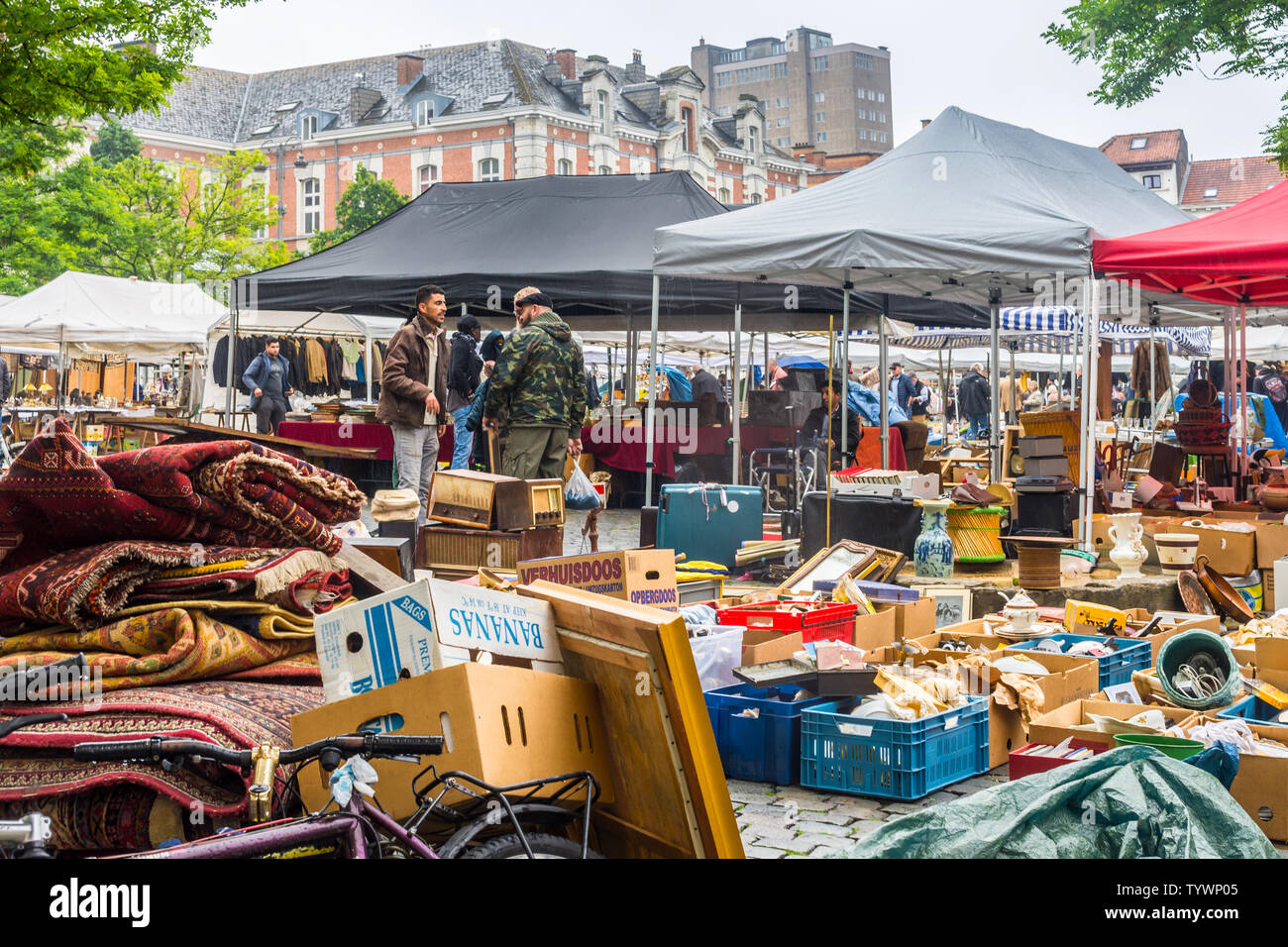 Bric a brac stalls hires stock photography and images Alamy