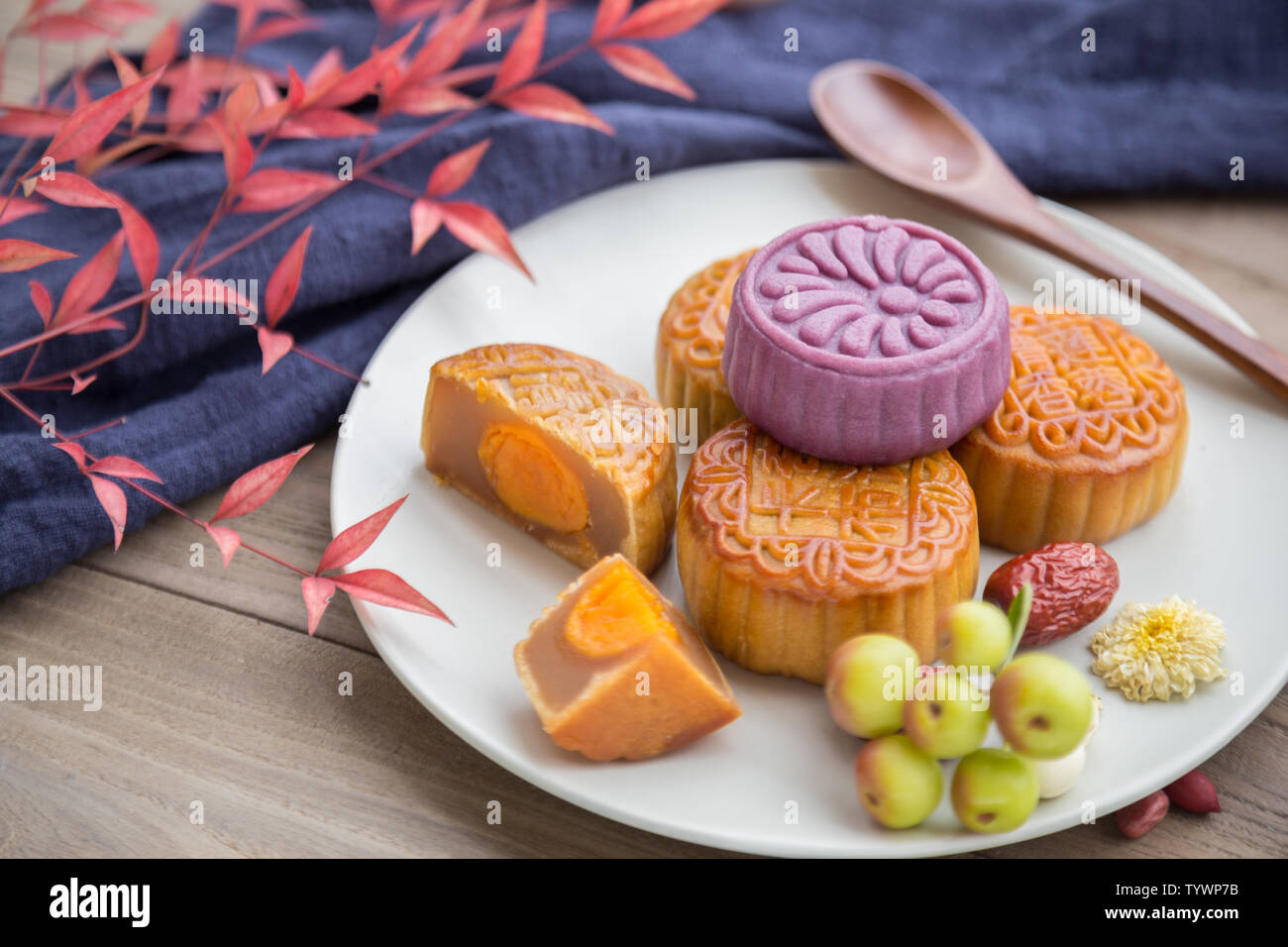 Mid autumn festival moon cakes wide style moon cakes hi-res stock ...