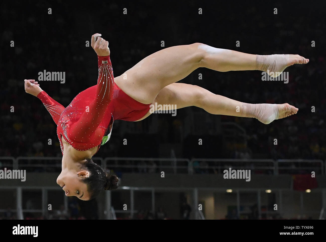 Aly raisman beam hi-res stock photography and images - Alamy