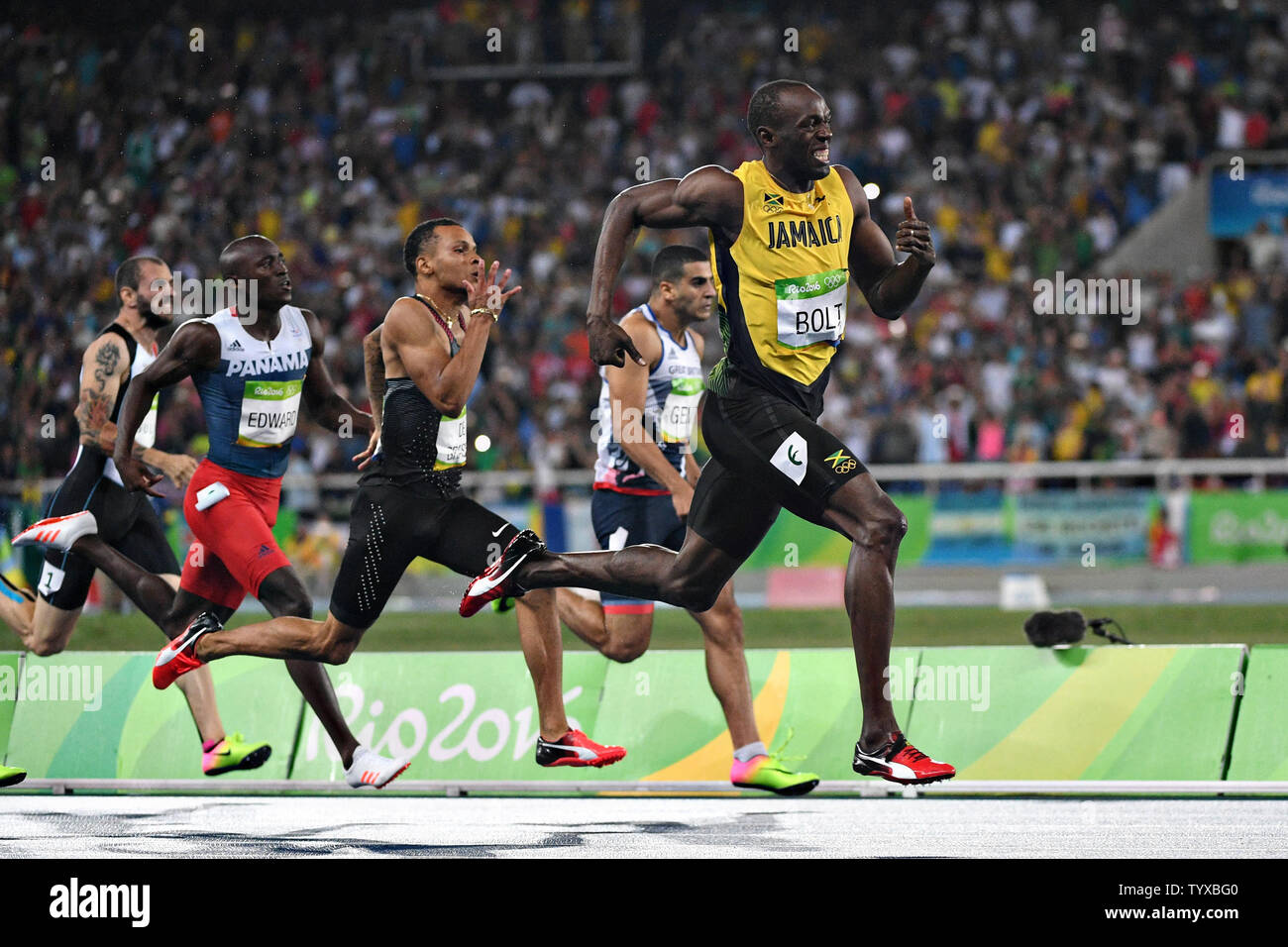 Usain bolt running hi-res stock photography and images - Alamy