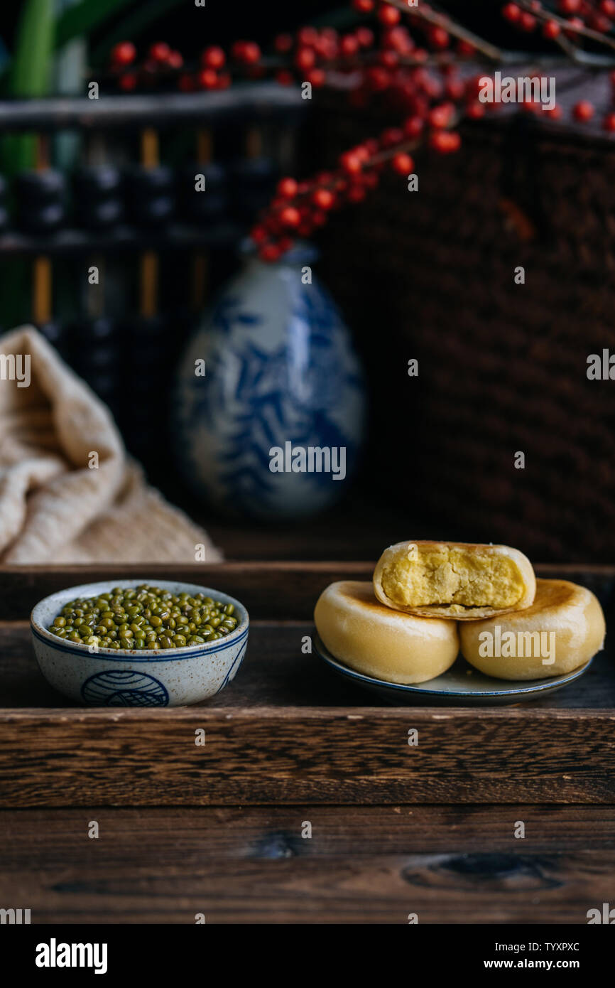 Delicious green bean cake Stock Photo Alamy