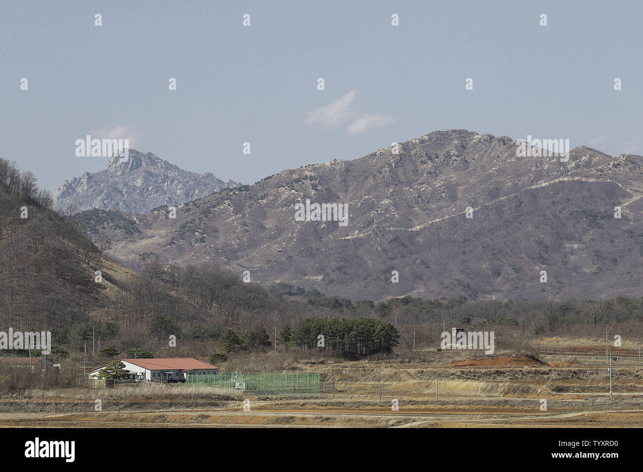 Cheorwon, GANGWON, SOUTH KOREA. 11th Apr, 2018. June 27, 2019-Cheorwon, South Korea-In this photos is file photo. taken date is April 11, 2018A View of Korean War battle of white horse hill and the Civilian Control Line and military defense line in Cheorwon, South Korea. White Horse Hill is Arrowhead Hill bak site. U.S. President Donald Trump have planed visit arrowhead Hill in DMZ this trip. Credit: Ryu Seung-Il/ZUMA Wire/Alamy Live News Stock Photo
