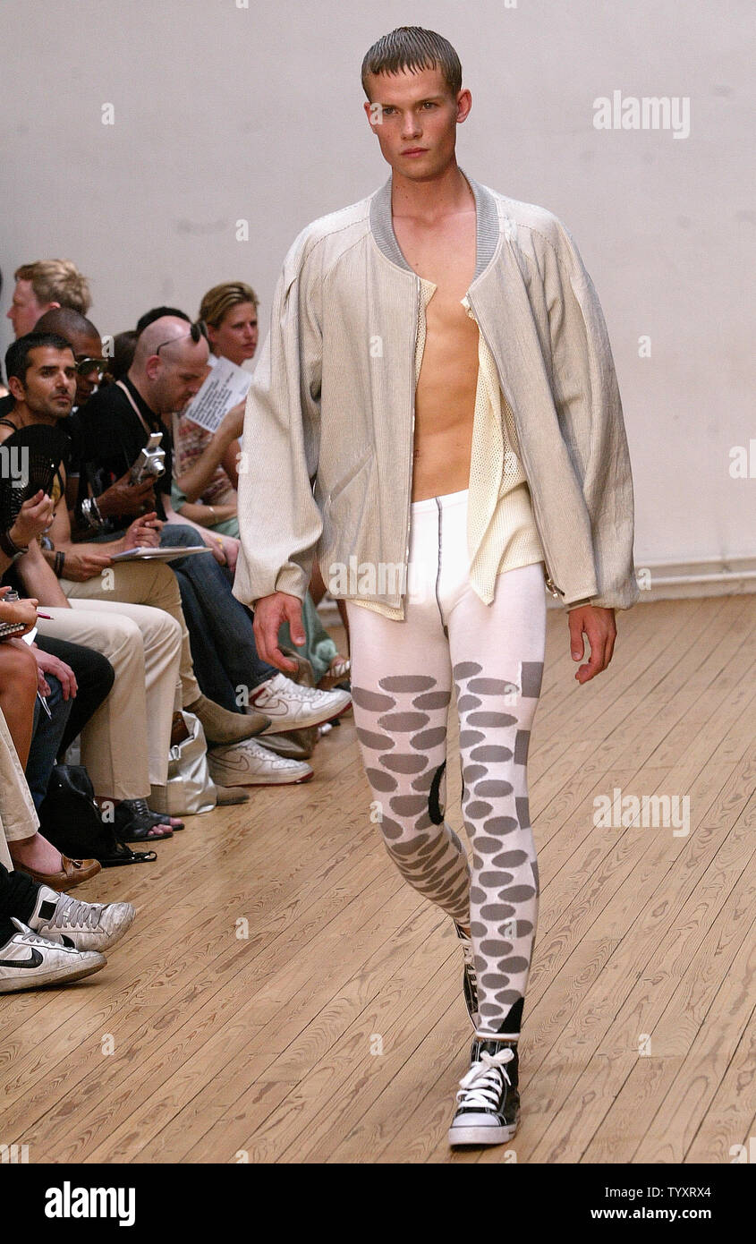 Louis Vuitton Spring 2007 Menswear Fashion Show