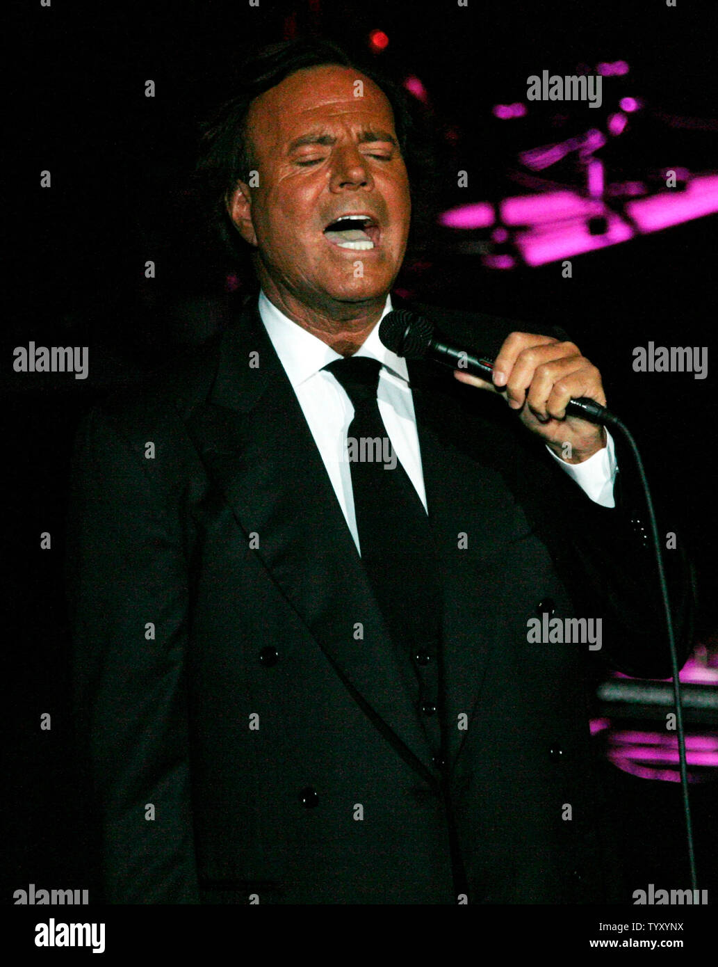 Singer Julio Iglesias performs in concert at Olympia Hall in Paris on ...