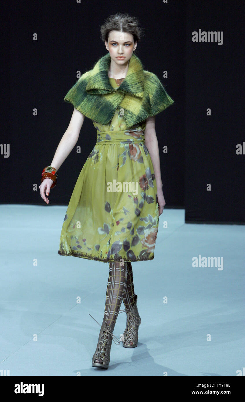 A model wears an outfit by Japanese fashion designer Yuki Torii at the Fall-Winter 2008/2009 ready-to-wear Paris Fashion Week, March 2, 2008. (UPI Photo) Stock Photo