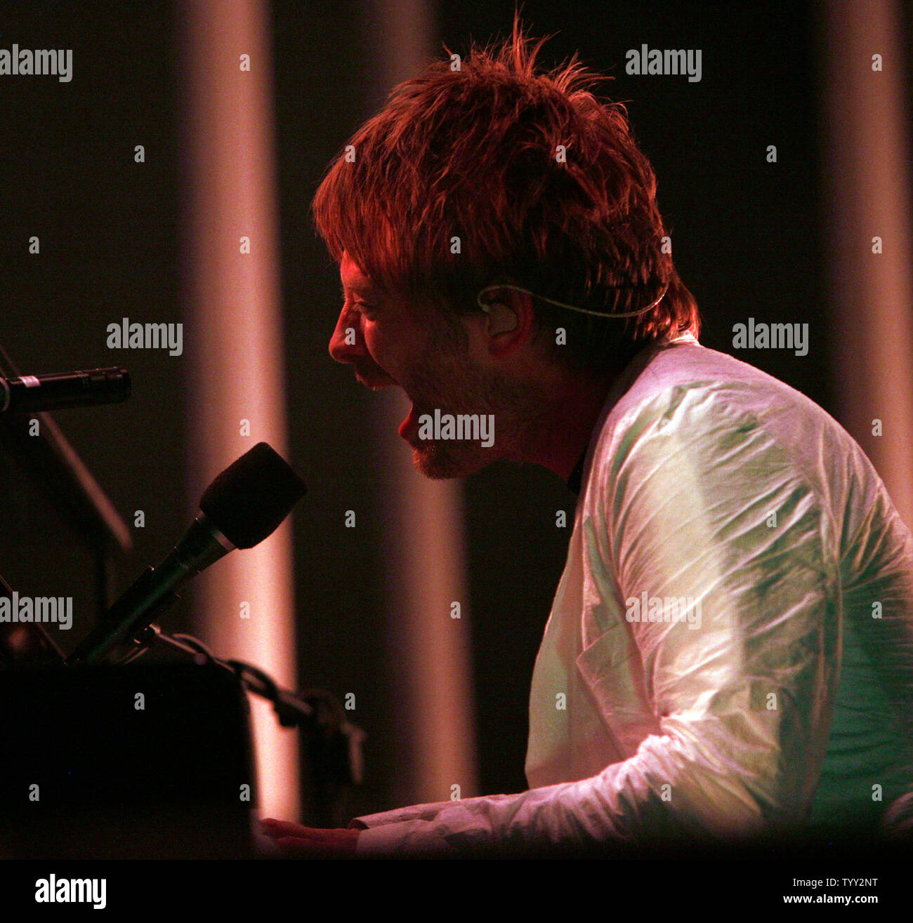 Radiohead concerts hires stock photography and images Alamy