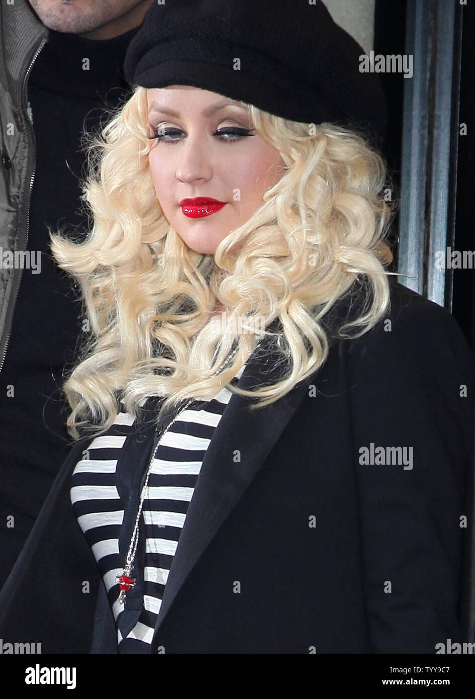Christina Aguilera Burlesque Photocall Madrid December 9, 2010 – Star Style
