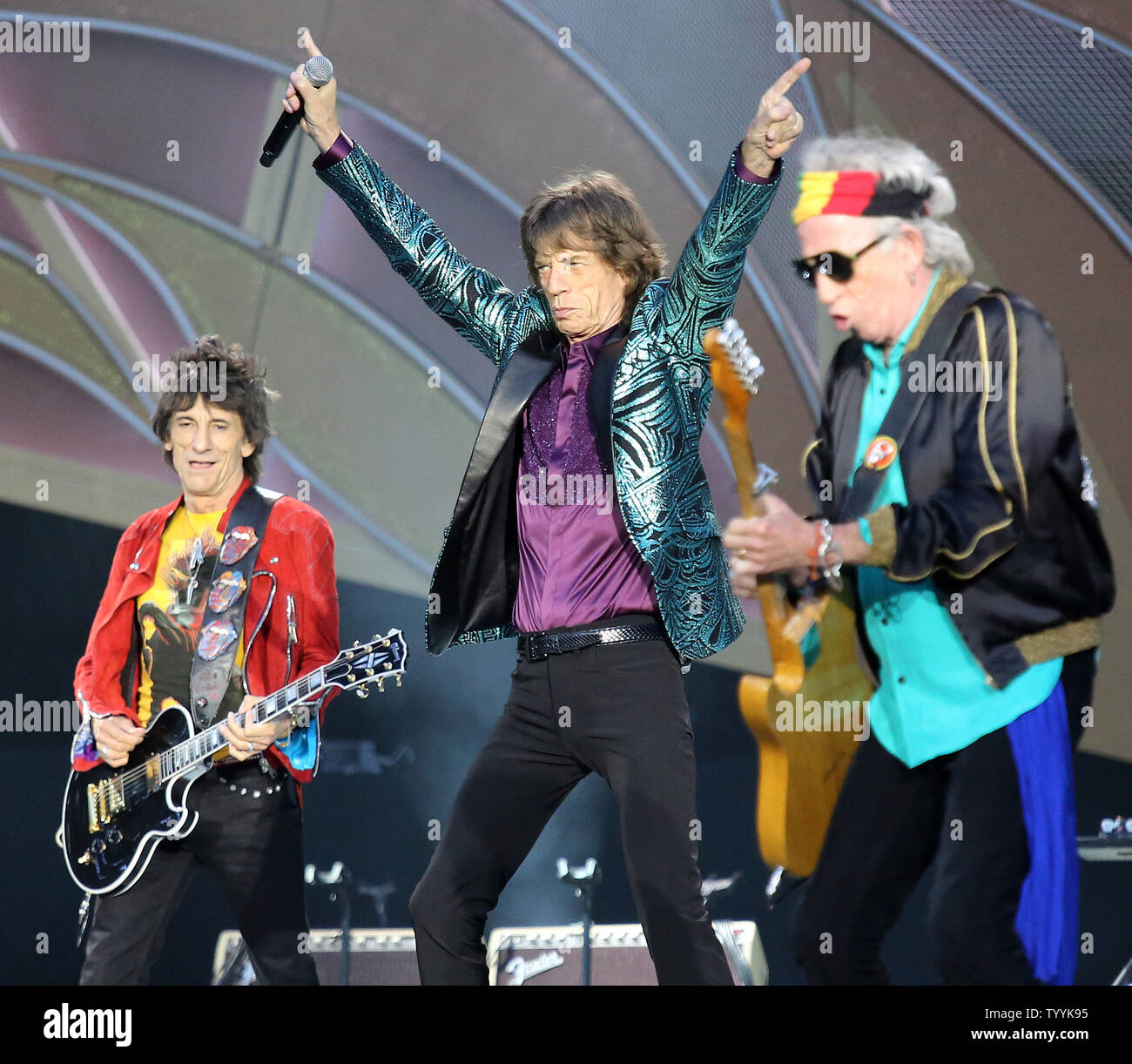 Ronnie Wood (L), Mick Jagger (C) and Keith Richards of The Rolling Stones  perform in concert at the Stade de France near Paris on June 13, 2014.  UPI/David Silpa Stock Photo - Alamy