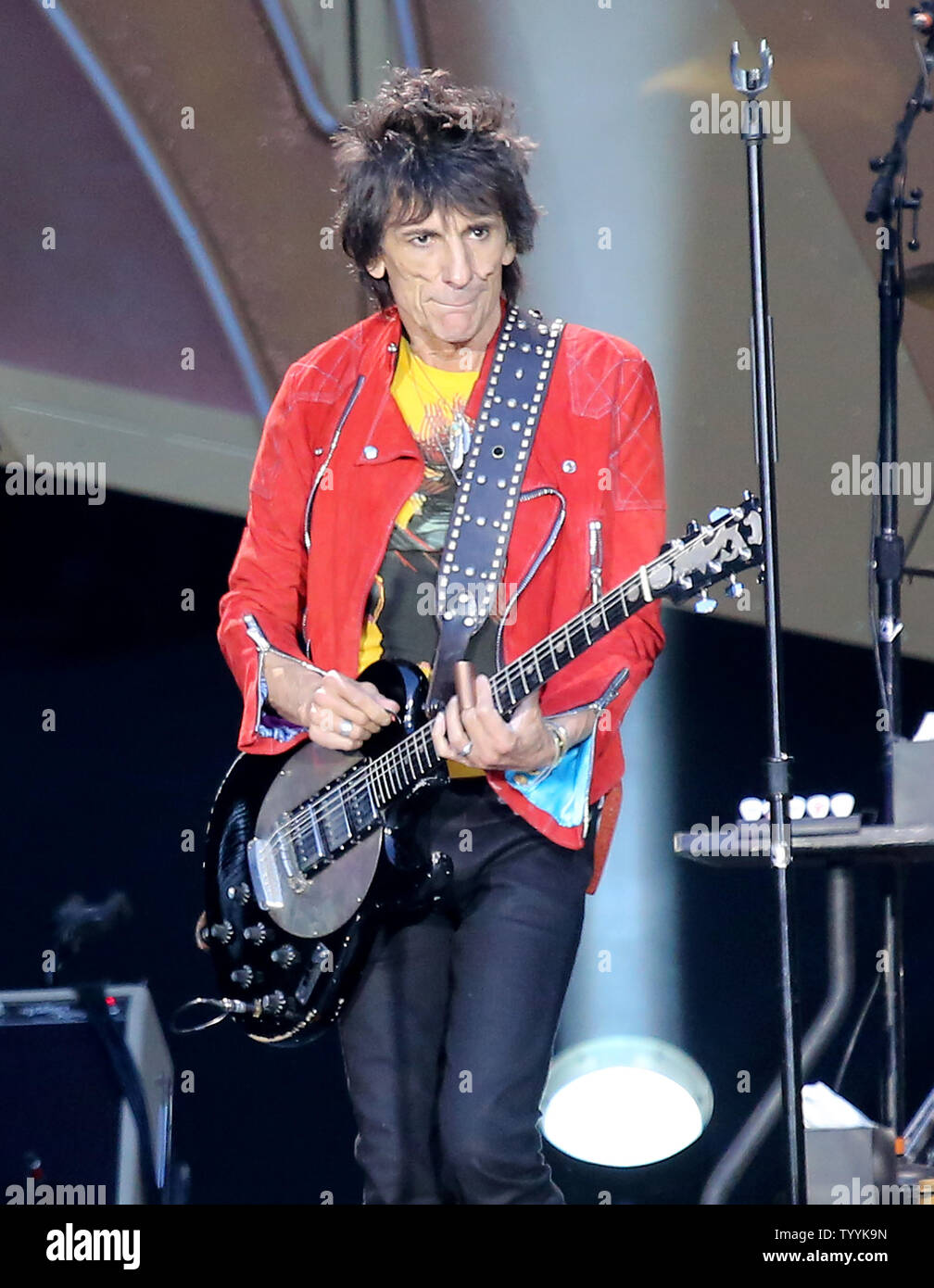 Ronnie Wood of The Rolling Stones performs in concert at the Stade de  France near Paris on June 13, 2014. UPI/David Silpa Stock Photo - Alamy