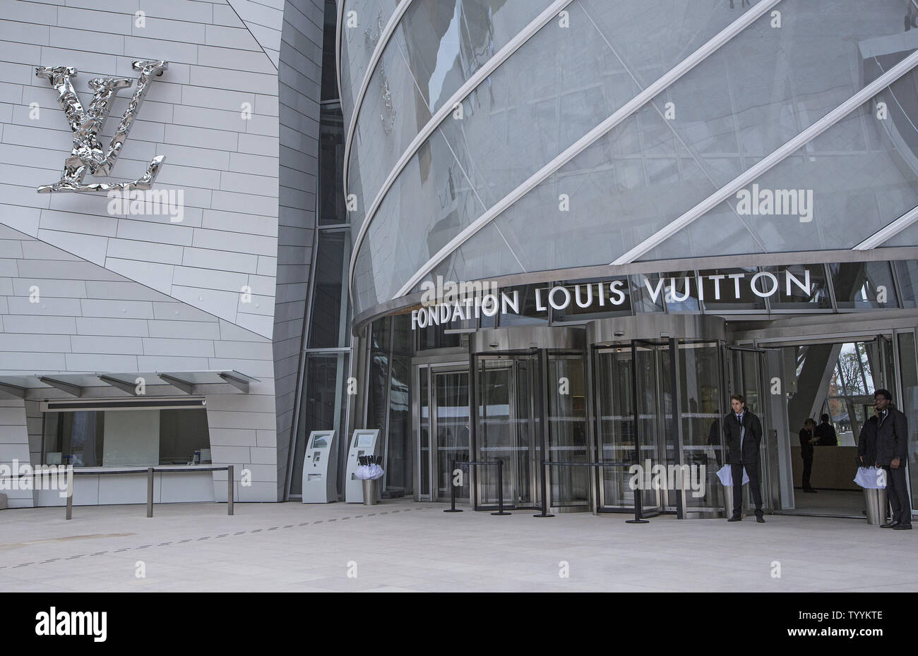 Foundation Louis Vuitton Opens in Paris