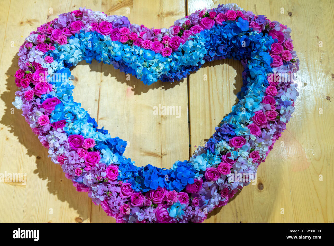 Brides heart hi-res stock photography and images - Alamy