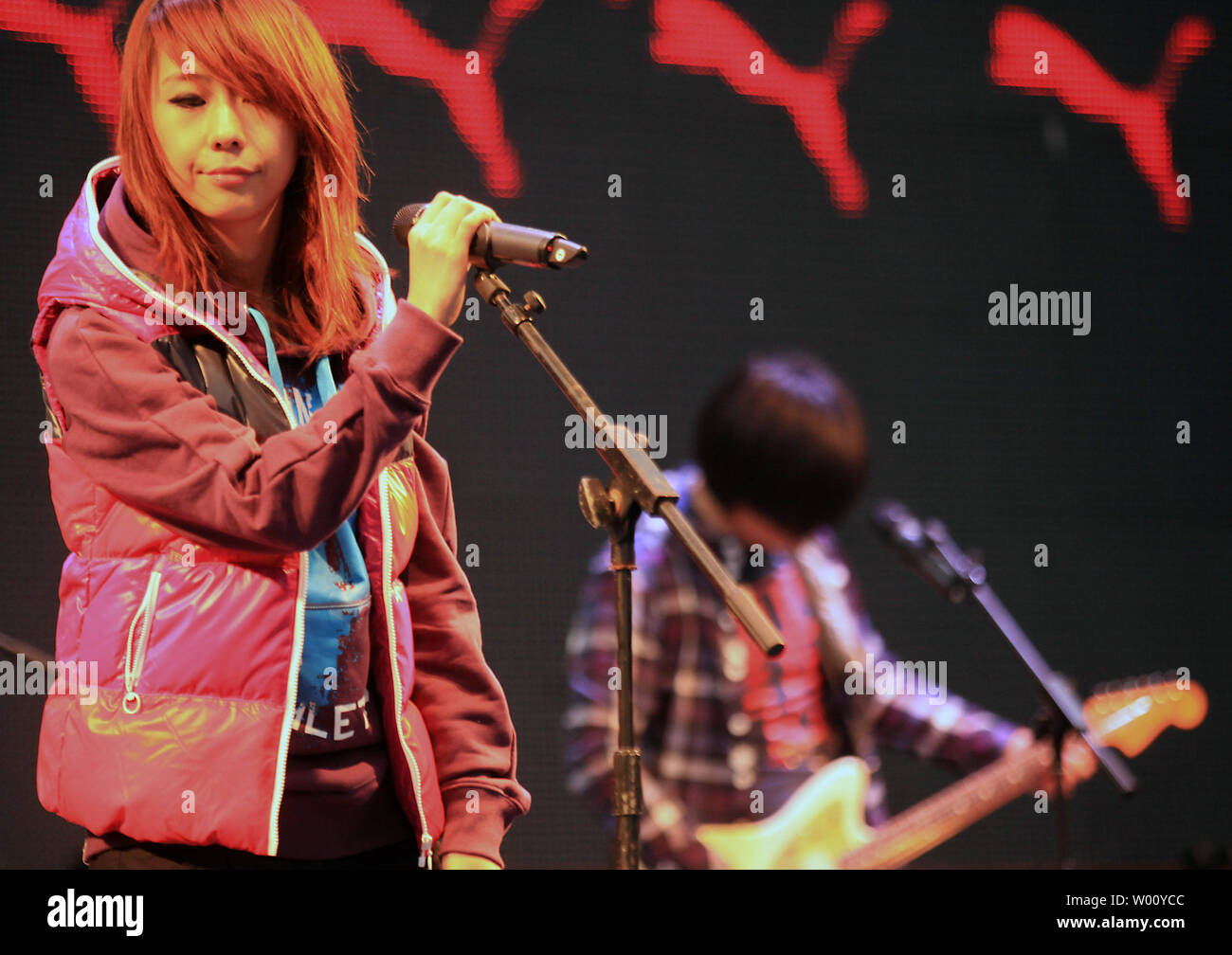 Music covers hi-res stock photography and images - Alamy