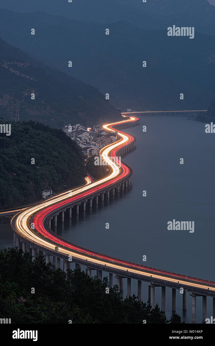 Dragon Tail Rd Tail of the dragon road hi-res stock photography and images - Alamy