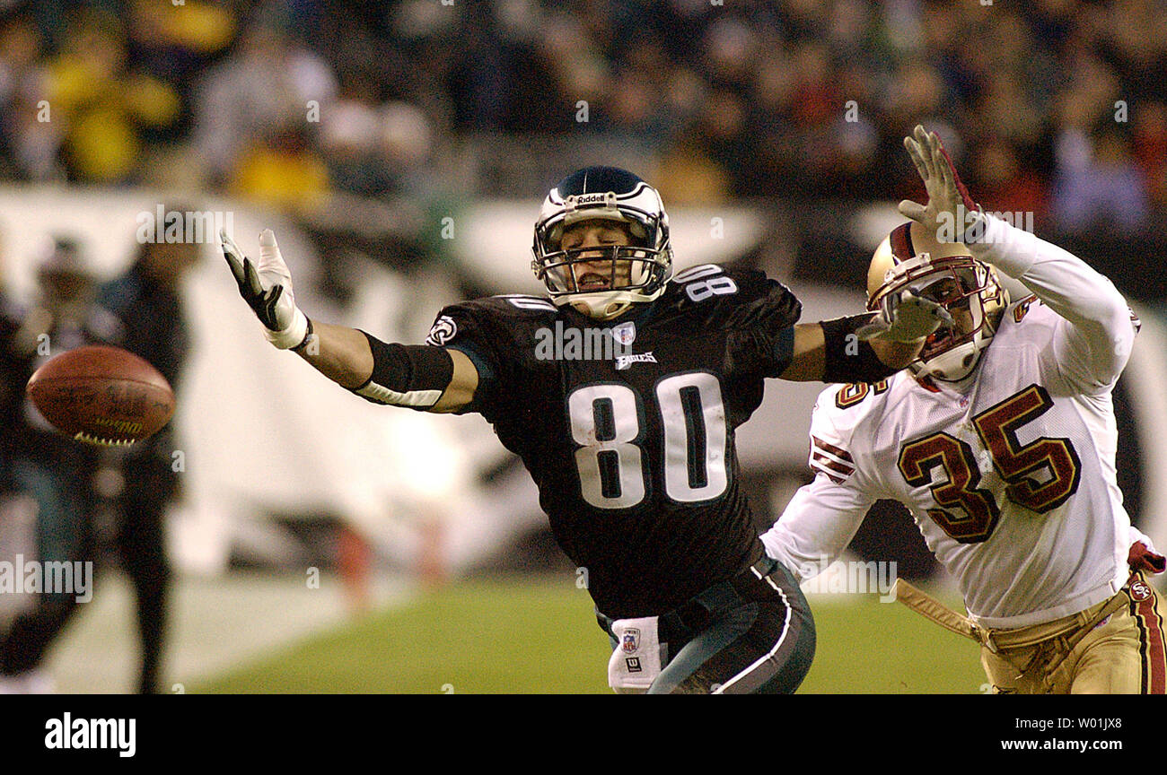 49ers #35 Dwaine Carpenter celebrates after the 49ers won their