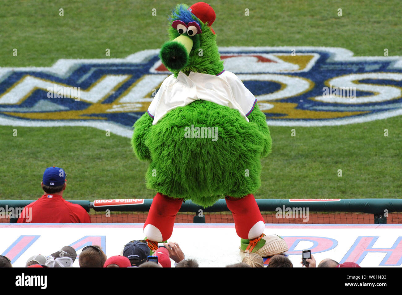 Phillies mascot hi-res stock photography and images - Alamy