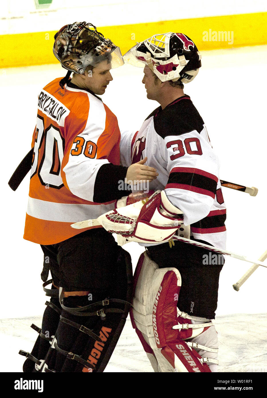 flyers goalie jersey