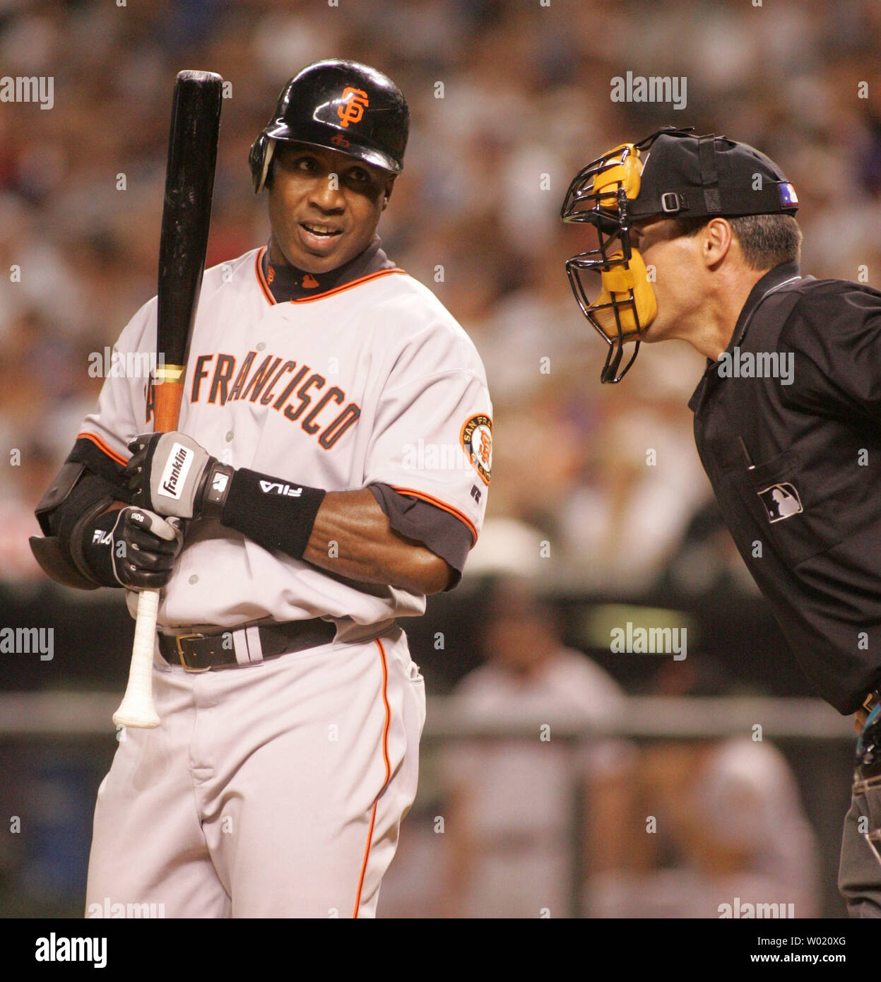 Arizona Diamondbacks Randy Johnson pitches against the San Francisco Giants  on Sept. 10, 2004 in Phoenix, AZ. (UPI Photo/Will Powers Stock Photo - Alamy