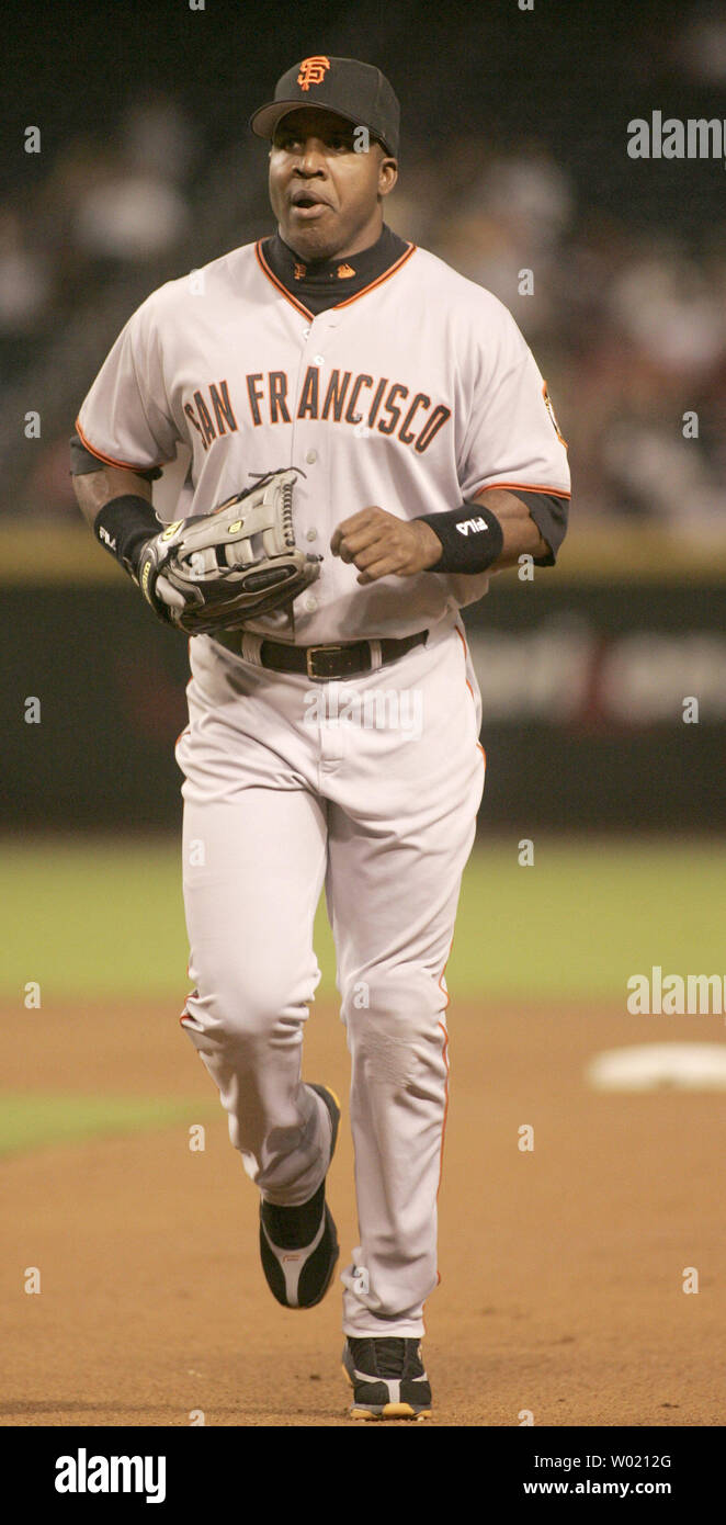 Arizona Diamondbacks Randy Johnson pitches against the San Francisco Giants  on Sept. 10, 2004 in Phoenix, AZ. (UPI Photo/Will Powers Stock Photo - Alamy