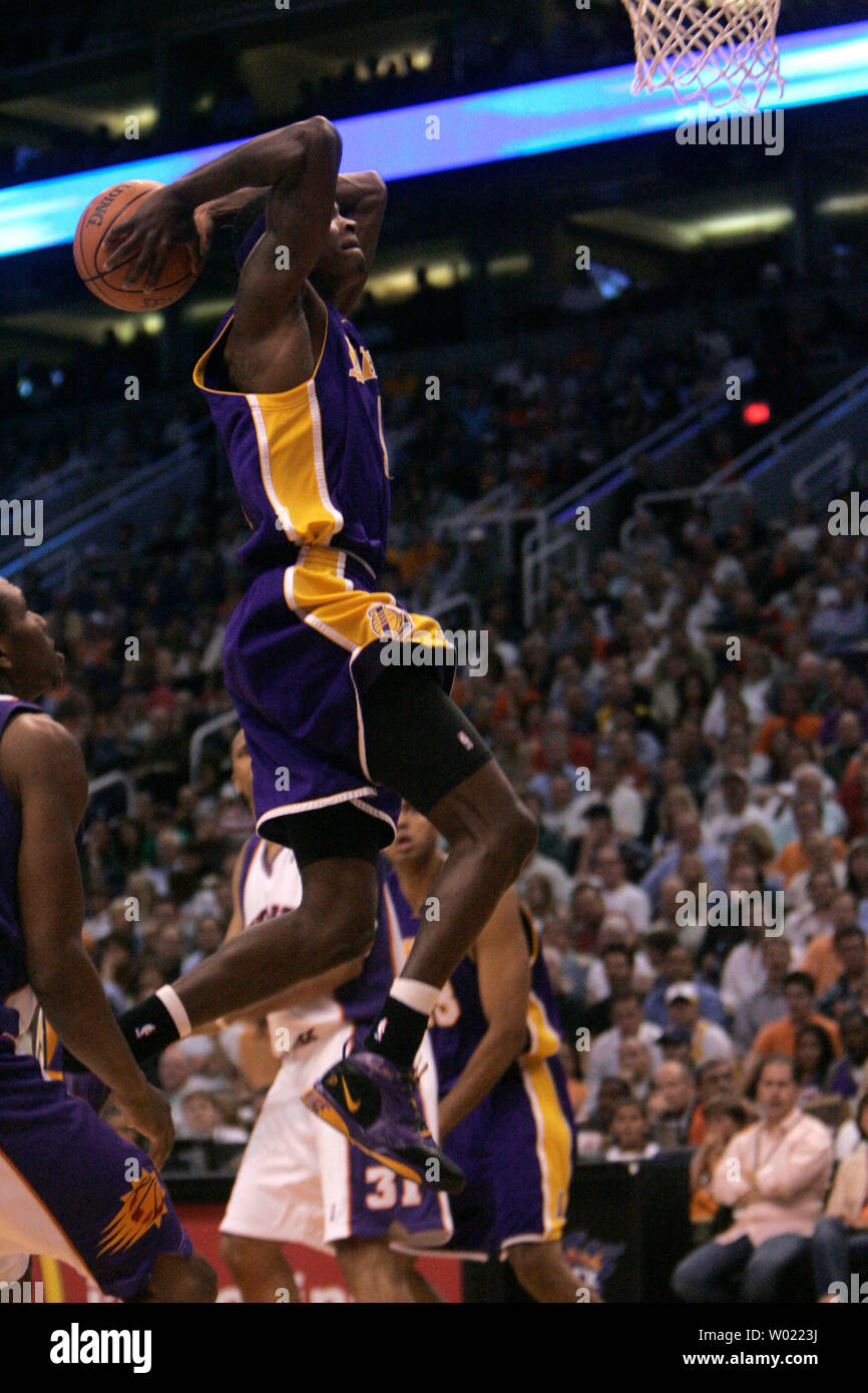 Los Angeles Lakers Smoosh Parker gets an open look at the basket ...