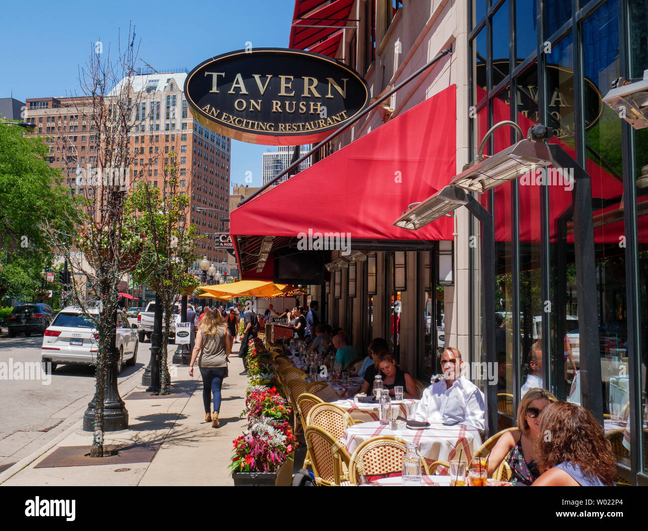 Sidewalk café, Tavern on Rush. Chicago, Illinois Stock Photo Alamy