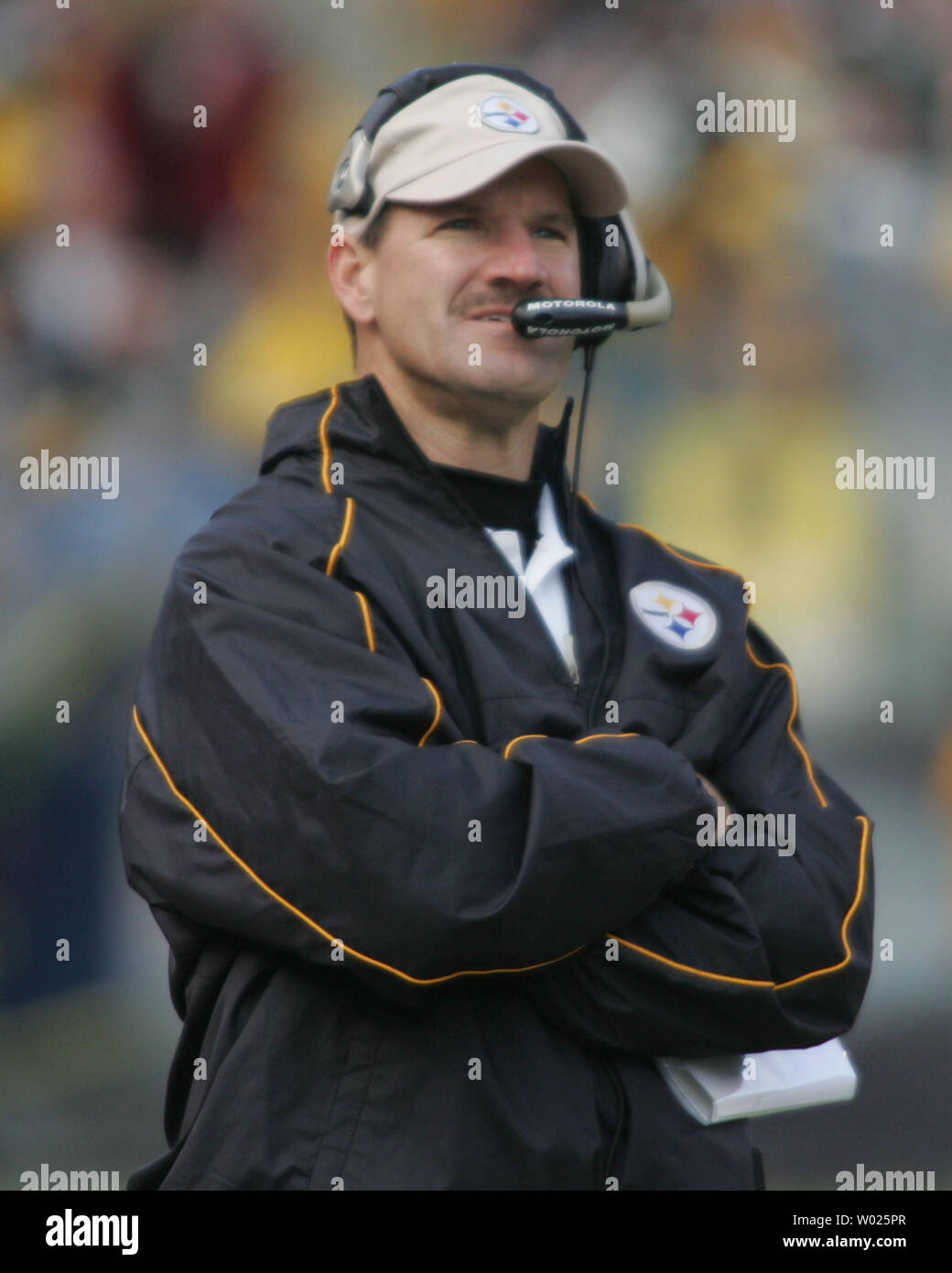 Pittsburgh Steelers head coach Bill Cowher gets a celebration bath