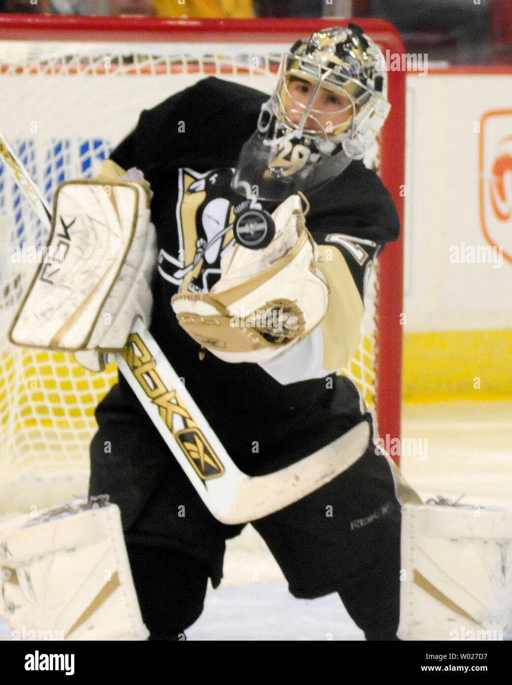 Pittsburgh penguins goalie brent johnson hi-res stock photography and  images - Alamy