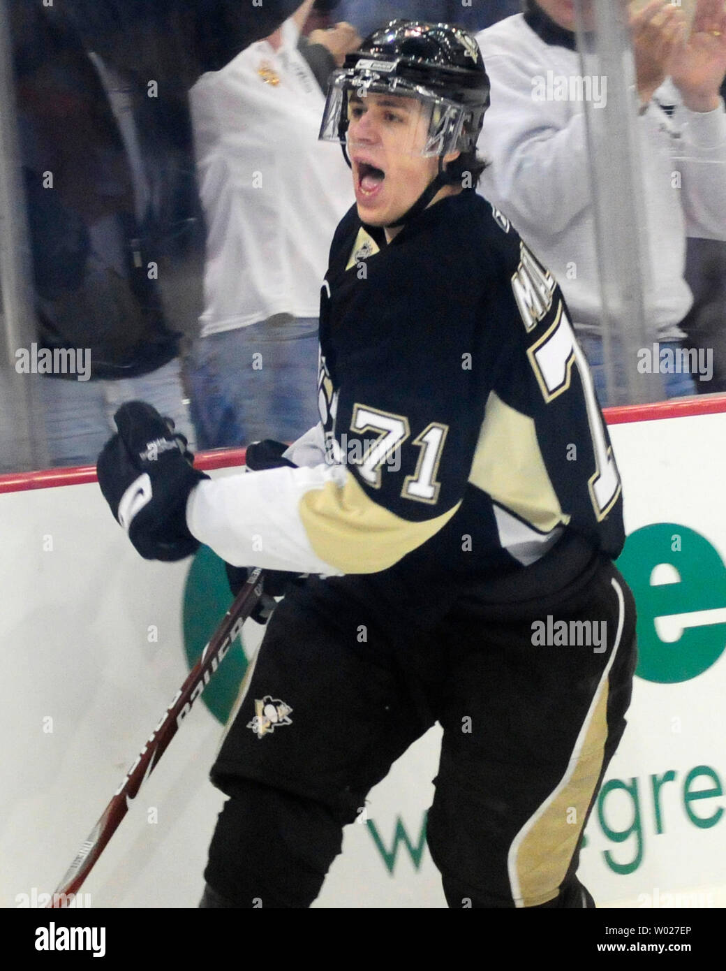 Pittsburgh Penguins star Evgeni Malkin finds Stanely Cup rings, first  feared stolen, image size:1040x1390
