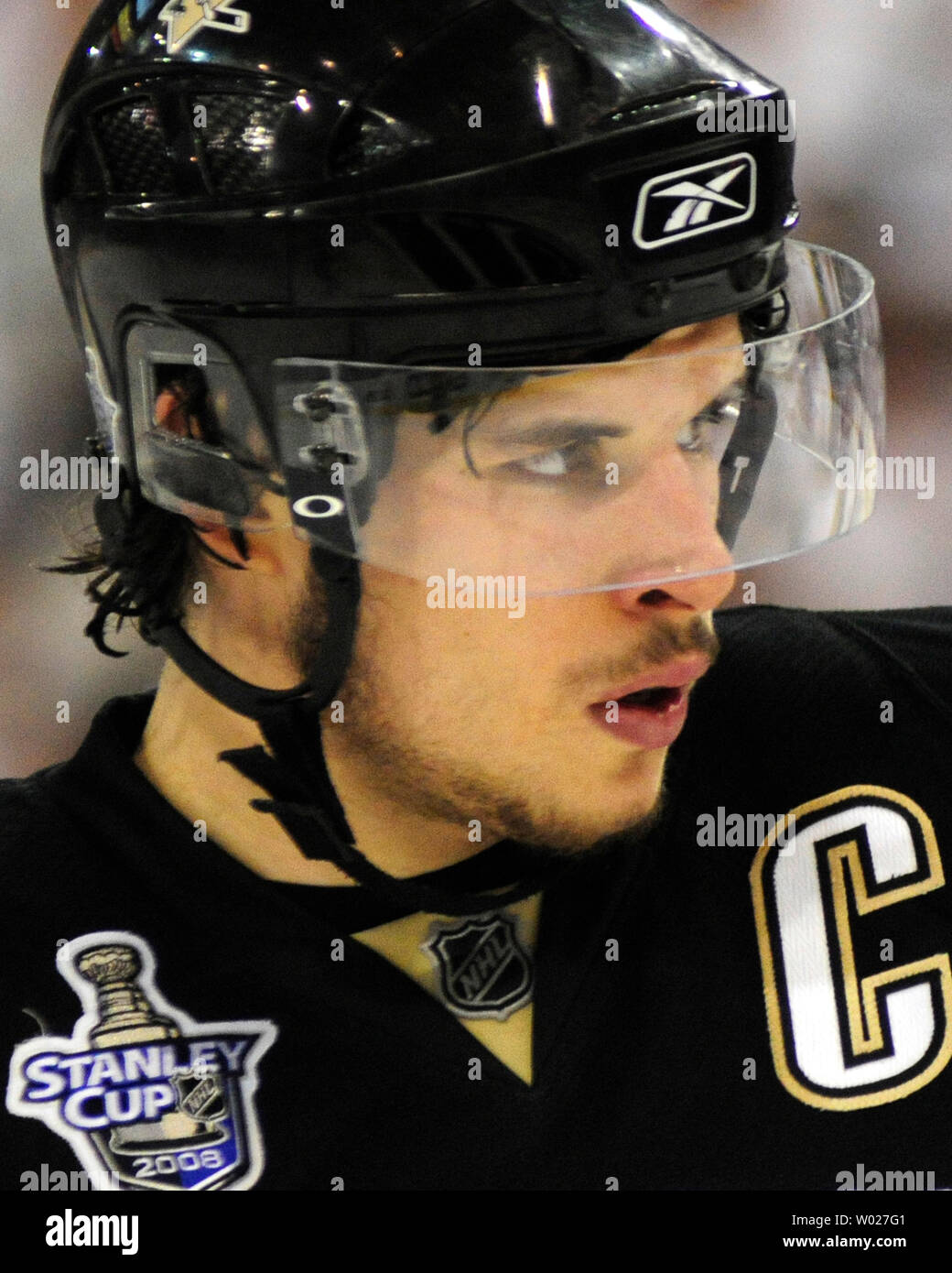 Peter Diana on X: Pittsburgh Penguins' Sidney Crosby, right