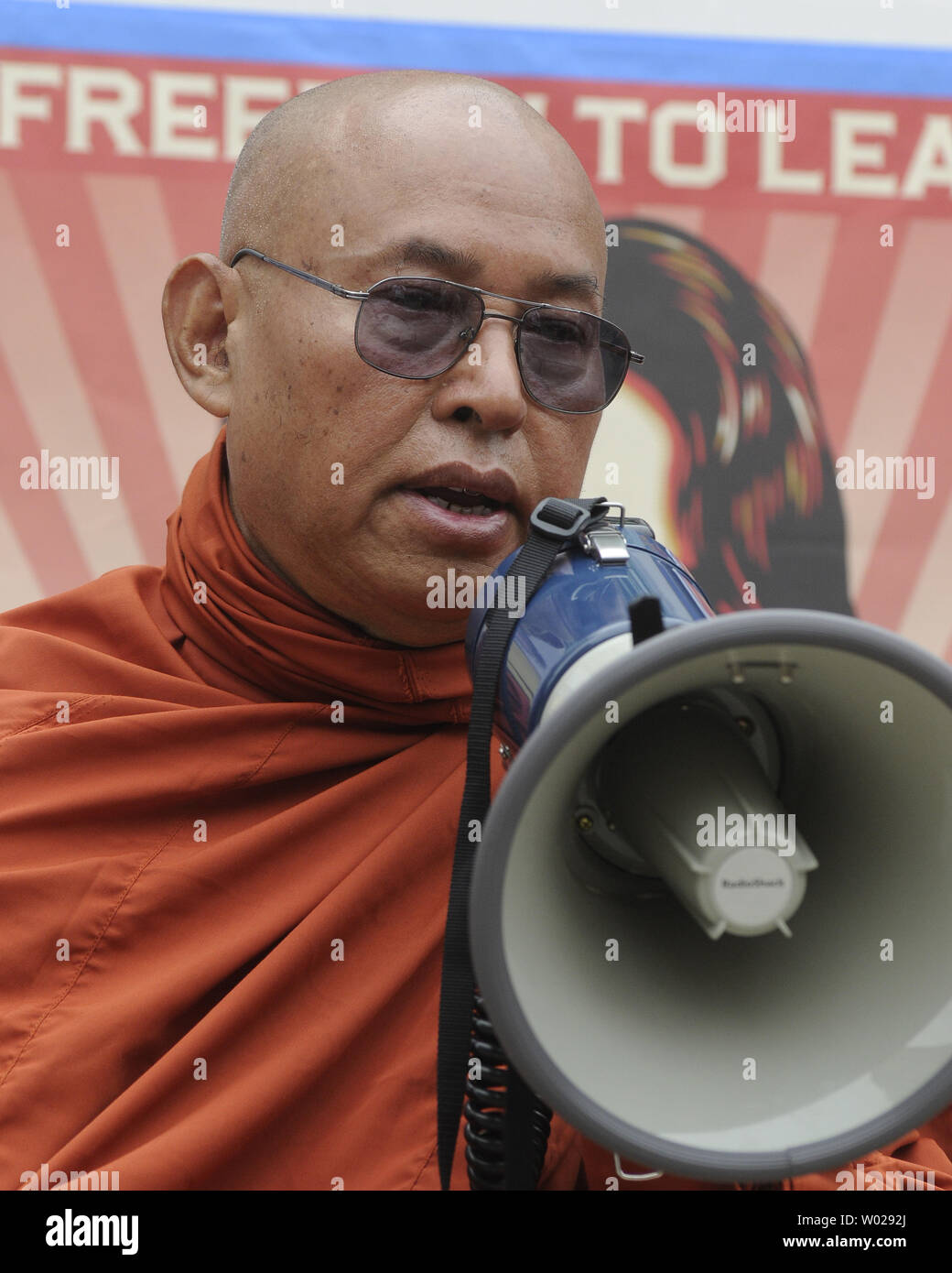 Monks from the International Burmese Monk Organization finishes their ...