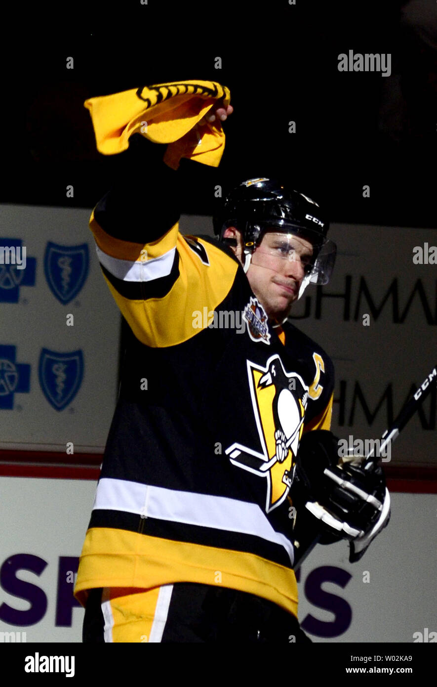 Pittsburgh Penguins center Sidney Crosby (87) waves a Terrible Towel in  support of the Pittsburgh Steelers following the Penguins 5-1 win against  the Boston Bruins at the PPG Paints Arena in Pittsburgh