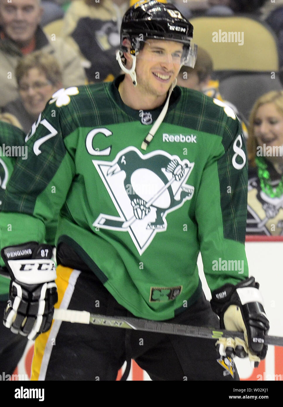 Photo: Penguins Sidney Crosby in Green Jersey on St. Patrick's Day