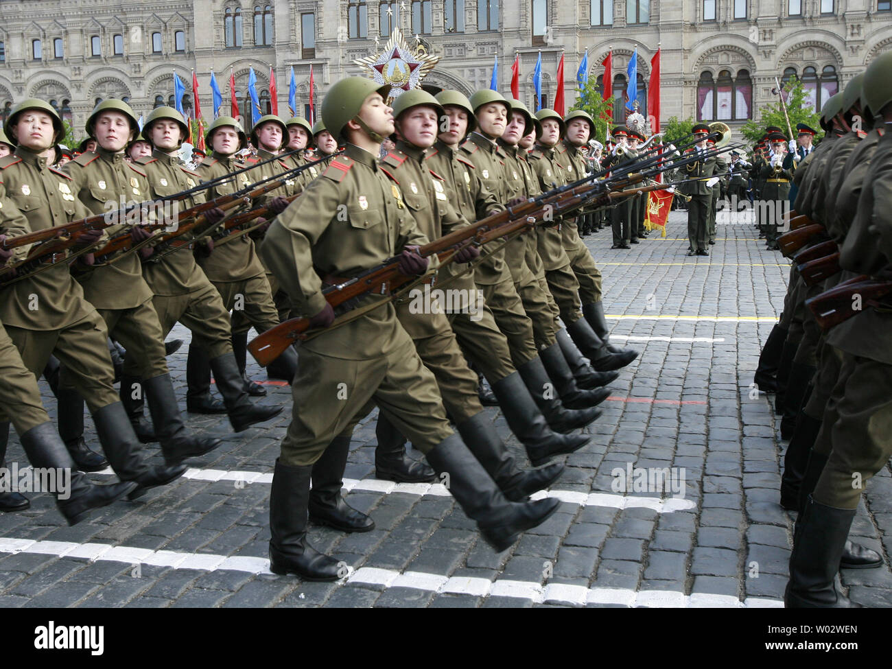 ost Windswept Stolpe Wearing Red Army World War II era uniforms Russian troops march in the  annual Victory Day parade in Red Square in Moscow on May 9, 2008. Warplanes  screamed over Red Square and