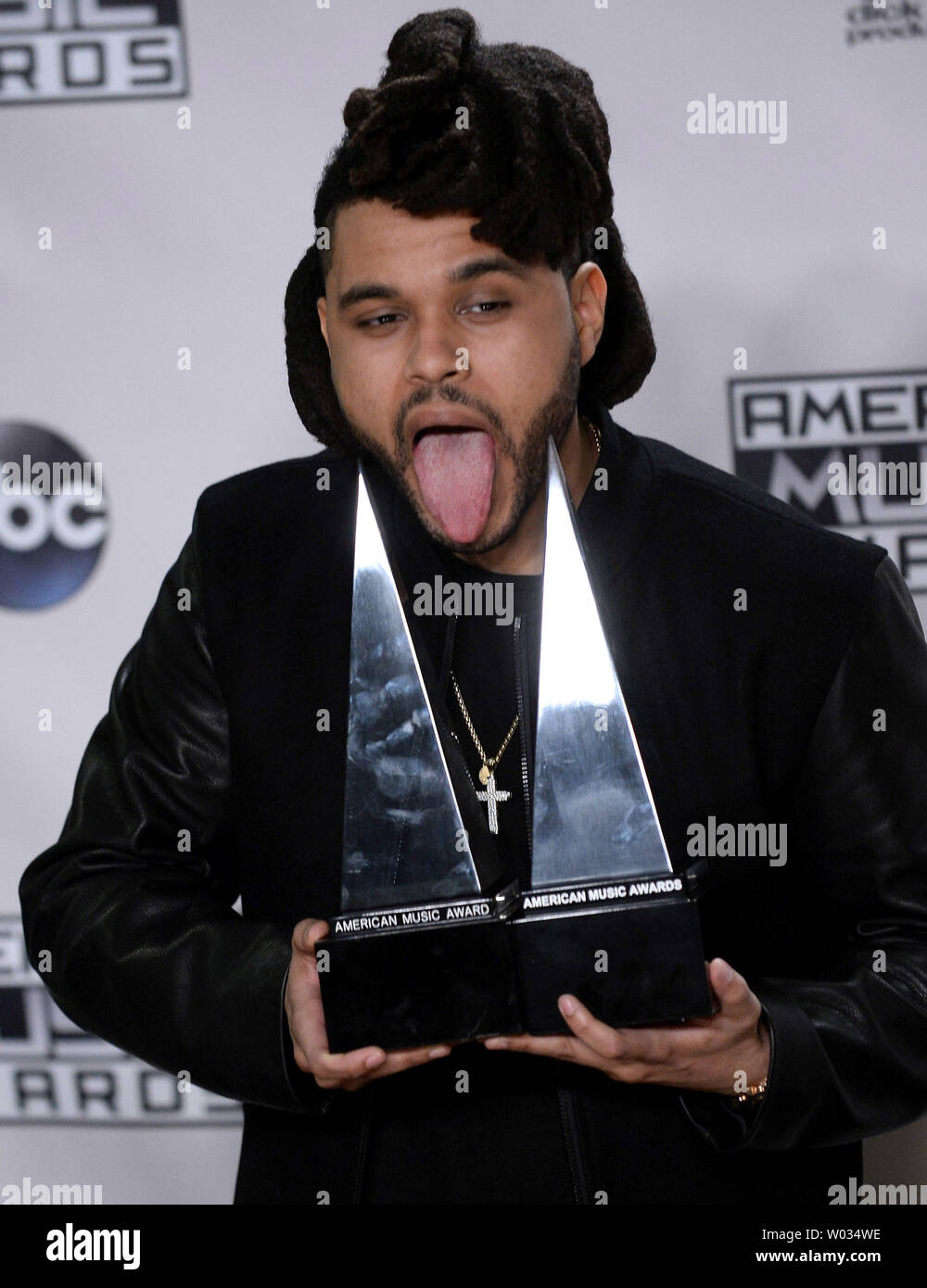 Recording artist The Weeknd, winner of Favorite Soul/R&B Male Artist