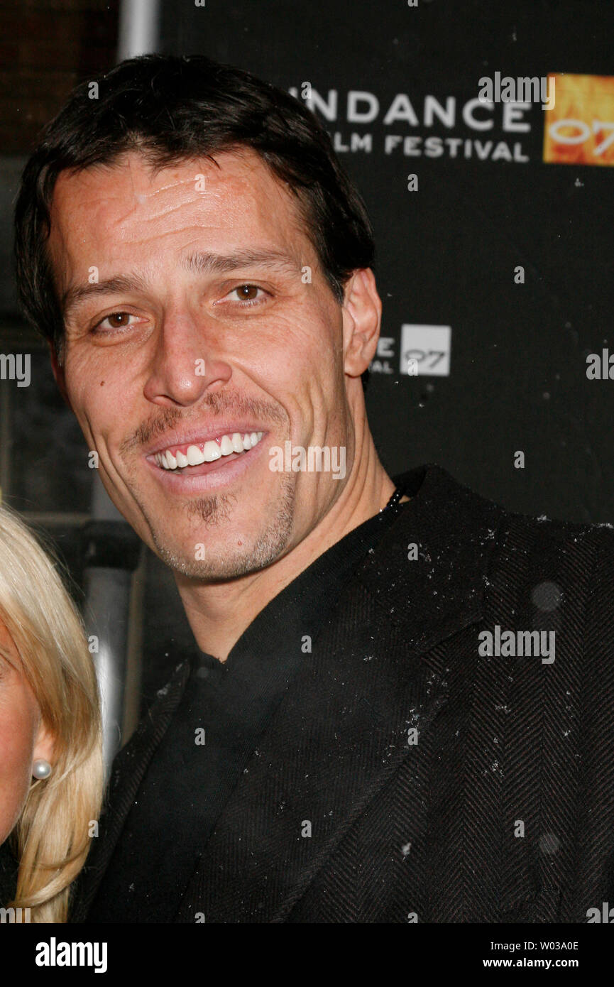 Self-help guru Tony Robbins arrives for a screening of the film  "Slipstream" at the Library Center Theatre during the Sundance Film  Festival in Park City, Utah on January 20, 2007. (UPI Photo/David