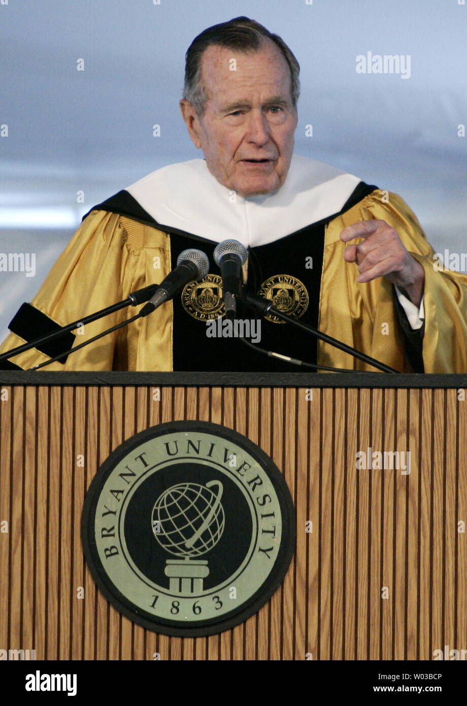 George h w bush 2008 hi-res stock photography and images - Alamy